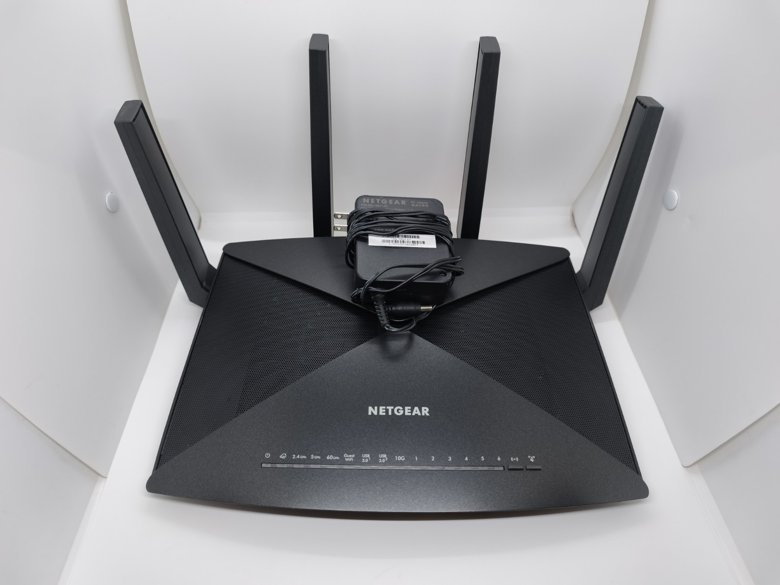 NETGEAR Nighthawk X10 R9000 AD7200 Smart WiFi Router 1.7ghz