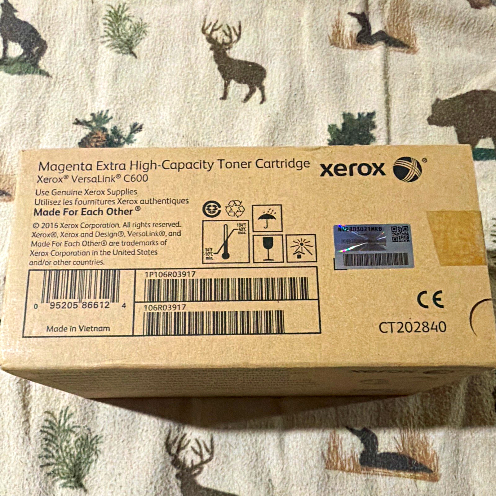 Xerox Magenta Extra High-Capacity Toner 106R03917 CT202840 VersaLink C600