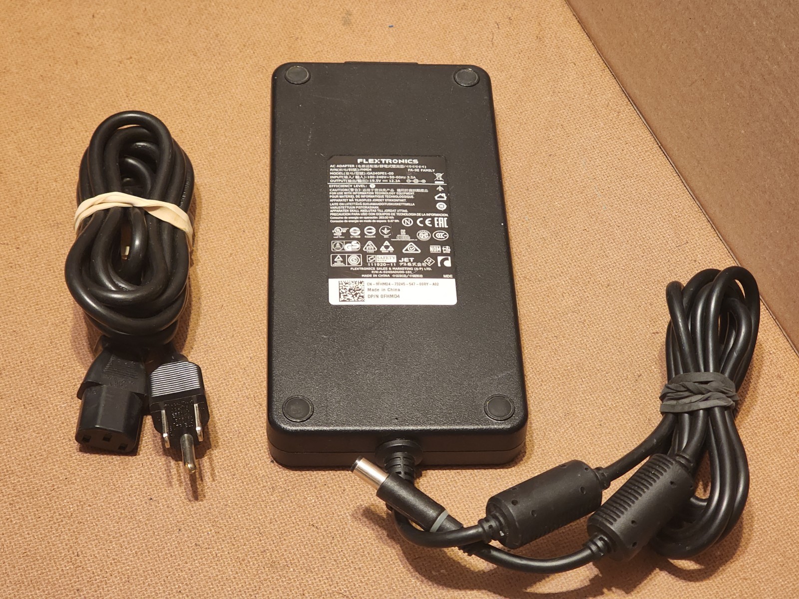 Computer Dell Flextronics 240W AC Adapter GA240PE1-00 Dell FHMD4 19.5V 12.3A