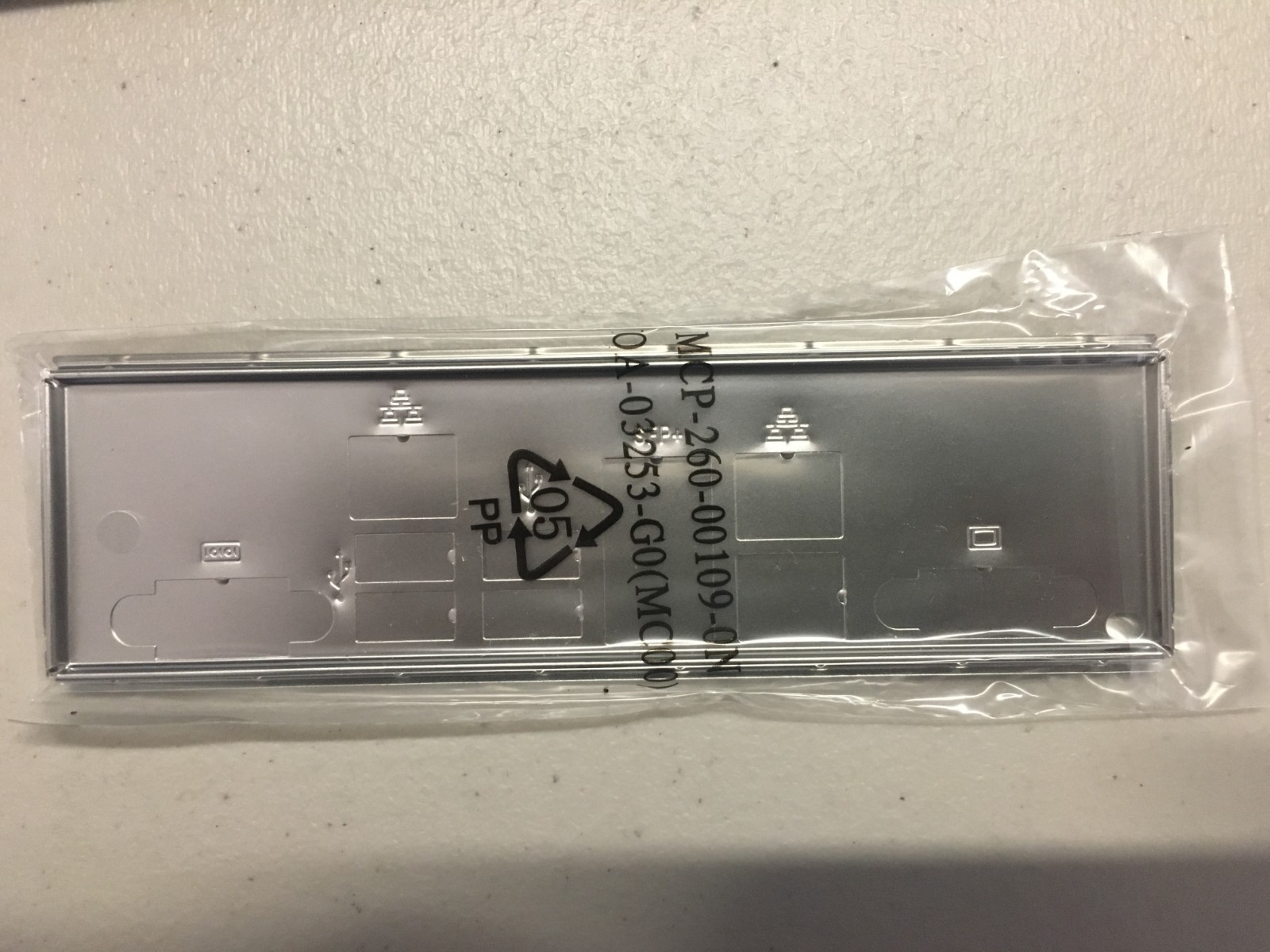 Supermicro MCP-260-00109-0N IO I/OShield For 2U+ Chassis