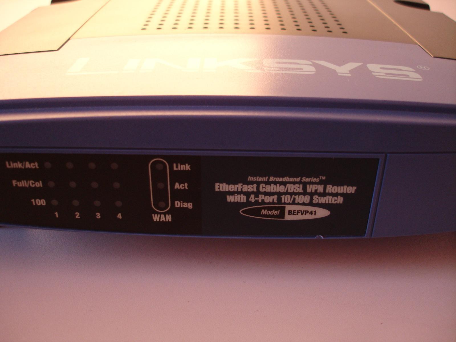 LINKSYS BEFVP41 EtherFast Cable/DSL VPN Router 1x 10/100Mbps WAN 4x 10/100 LAN