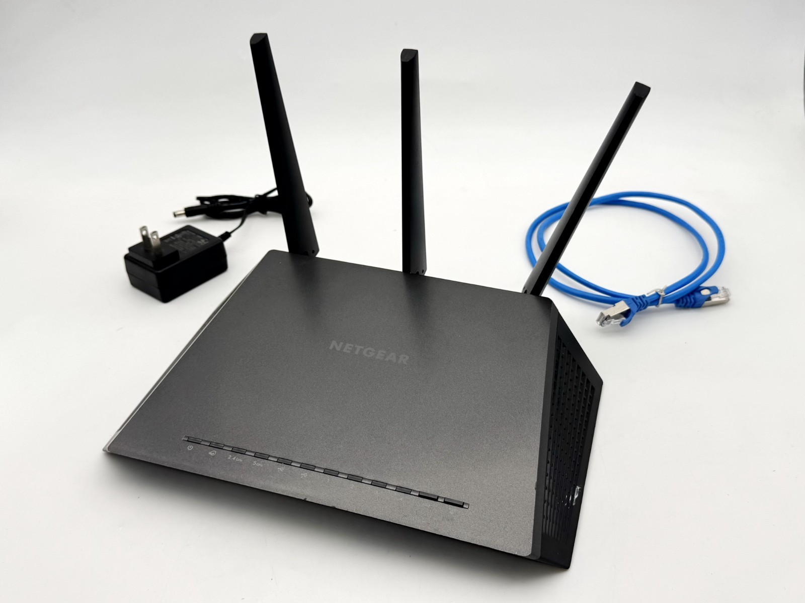 NETGEAR NIGHTHAWK R7000 AC1900 DUAL-BAND SMART USB WIFI ROUTER W ADAPTER