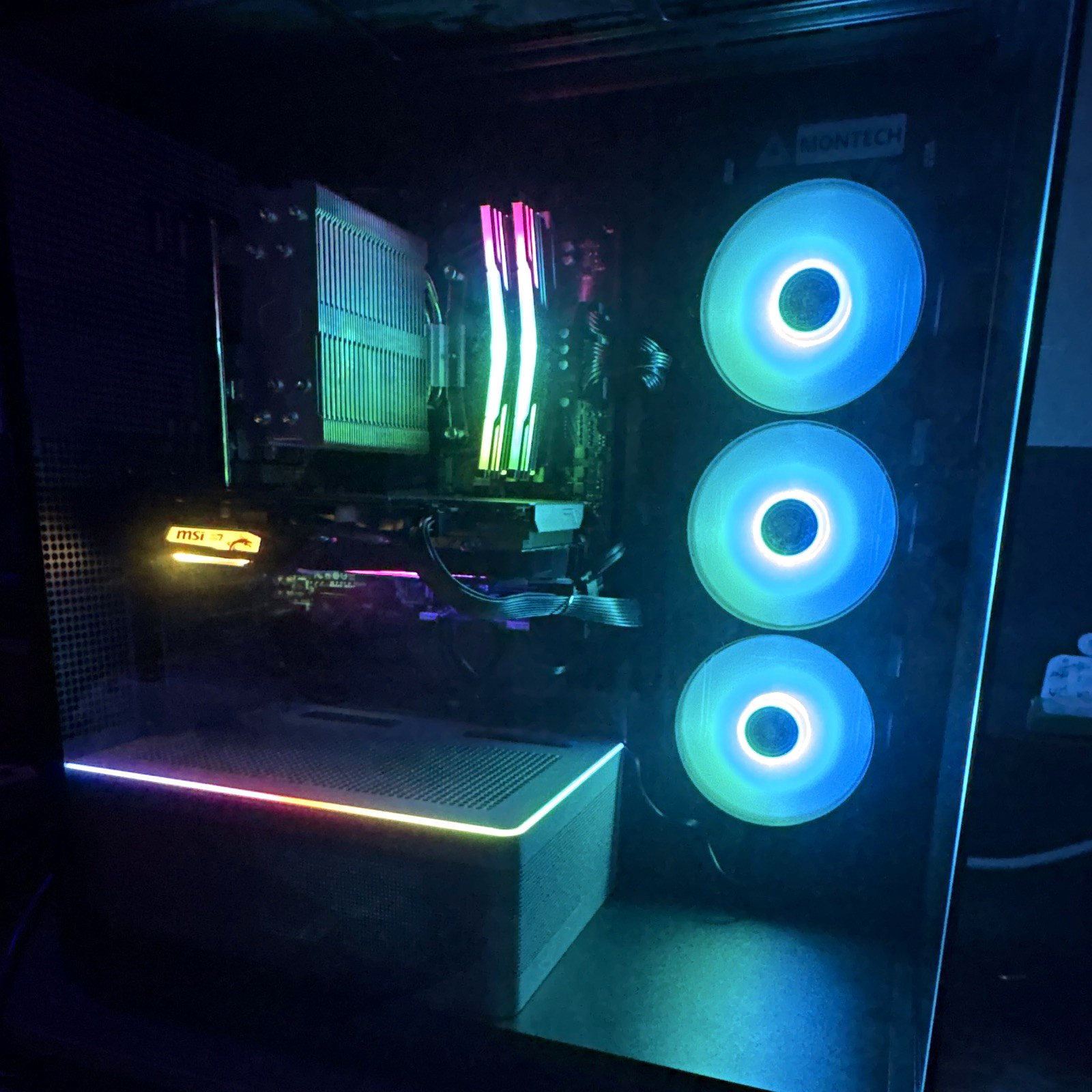 MONTECH Gaming Tower Desktop PC Black RGB Lighting MSI Twin Frozr GPU