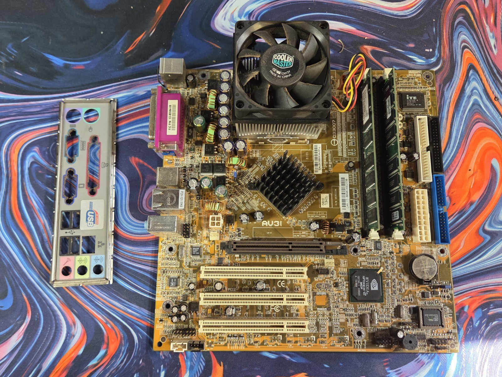 FIC 53-80584-08 AV31 Socket A AMD Motherboard & 1.3GHz Athlon 1.5GB RAM AV31