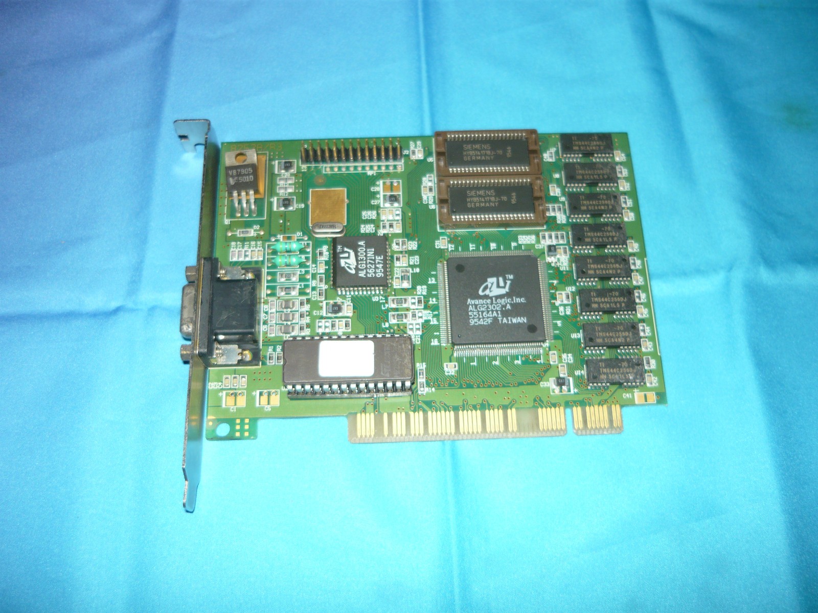 Vintage Avance Logic ALG2302 PCI Video Card 2MB Used