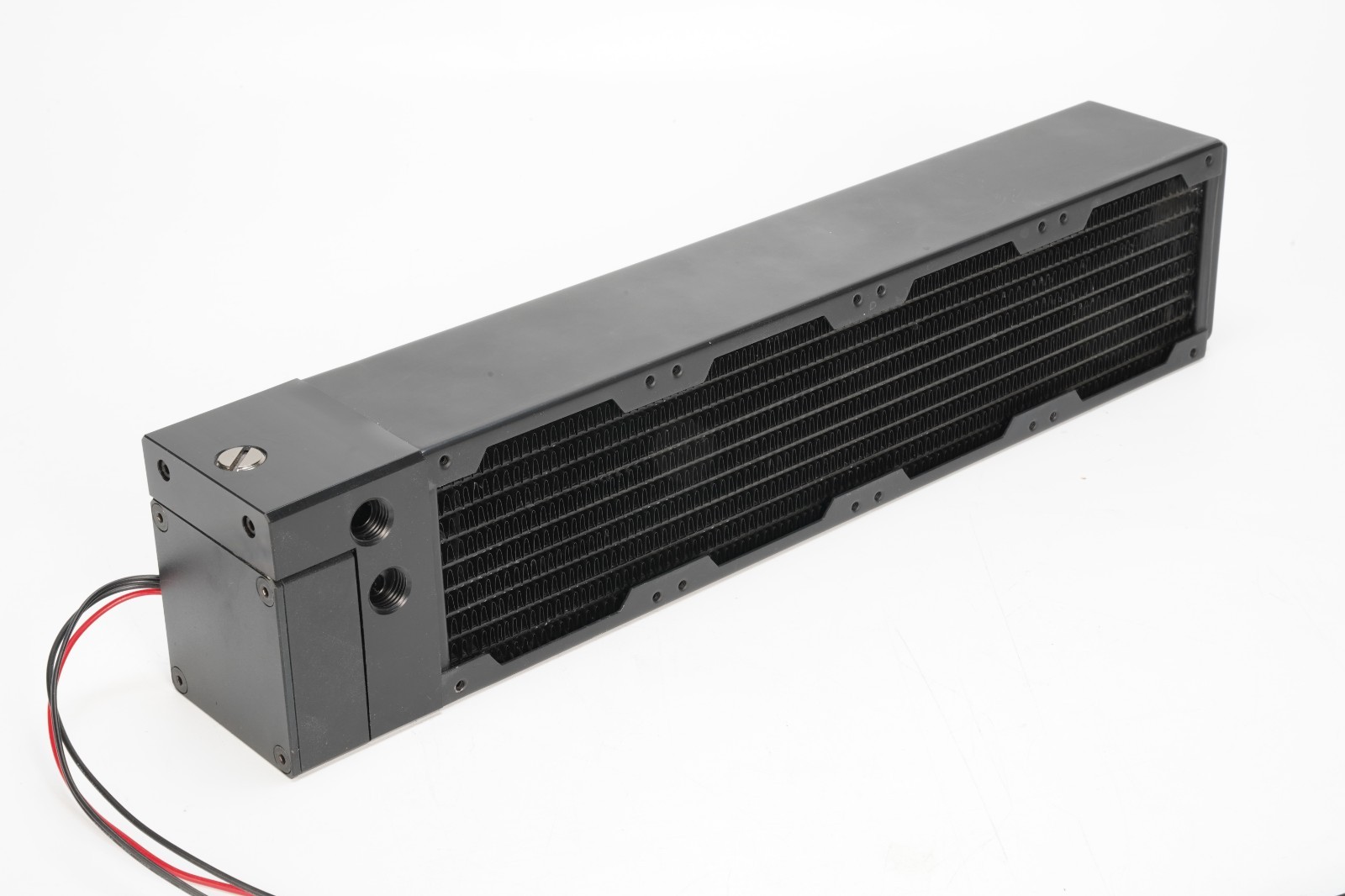 12V Copper Radiator with Built-in Pump 12L/min for PC Industrial Cooling G1/4