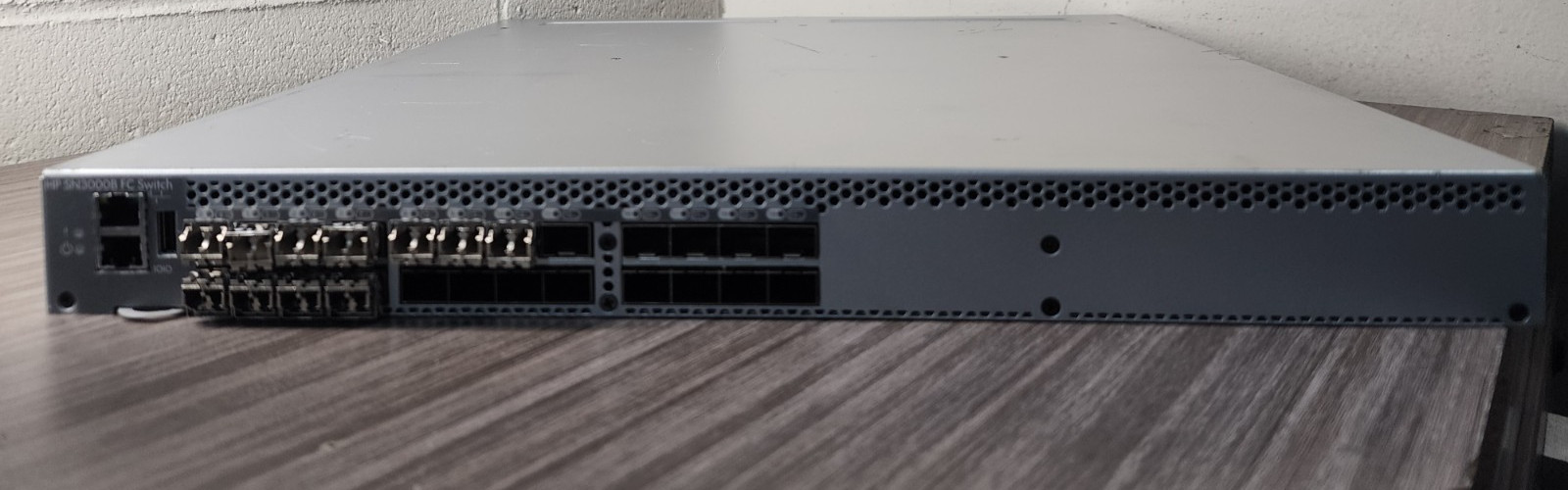 HP Brocade SN3000B FC 16GB Switch QW937A