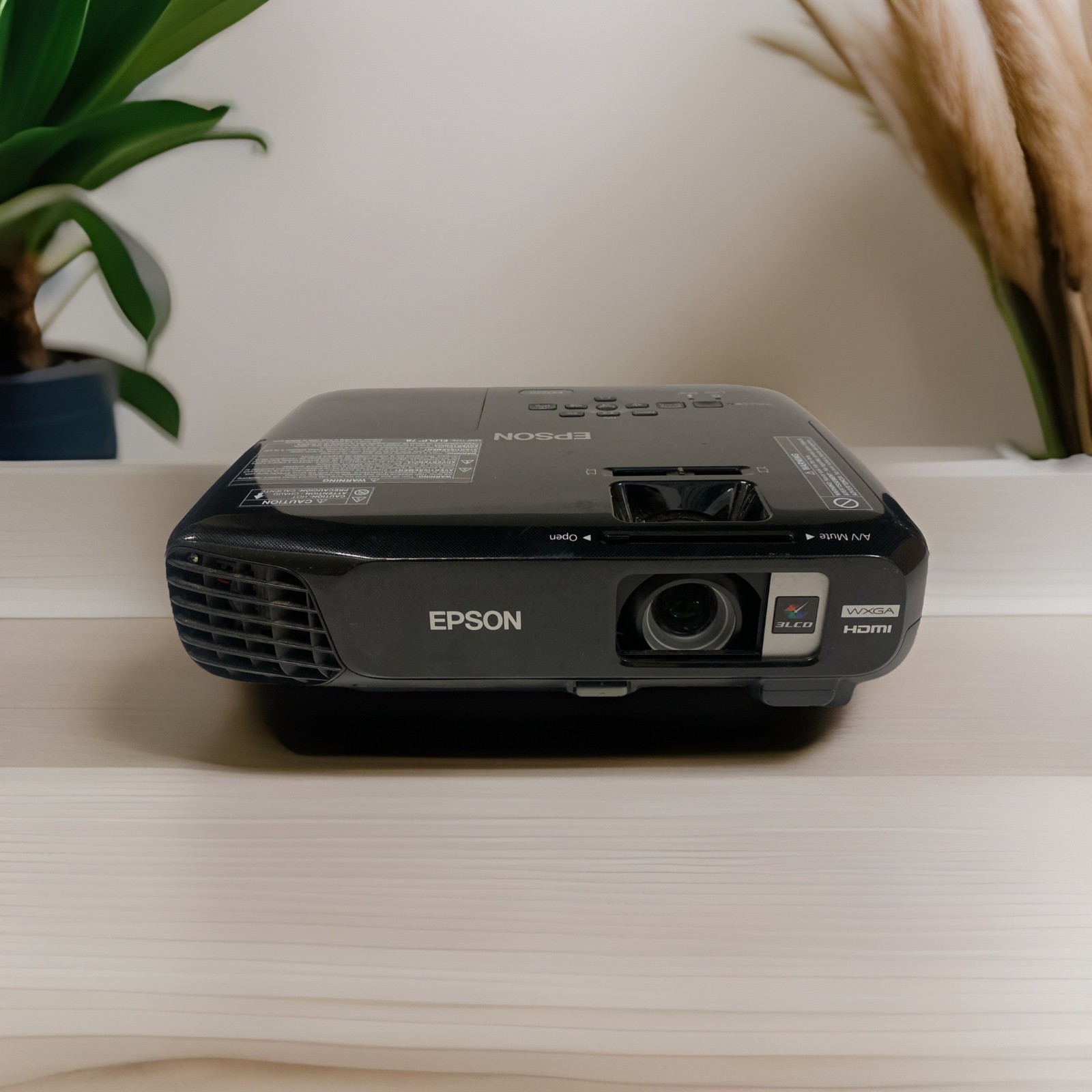 Epson EX7220 H550A 3LCD Projector HDMI Wireless Ready 3000 Lumens 