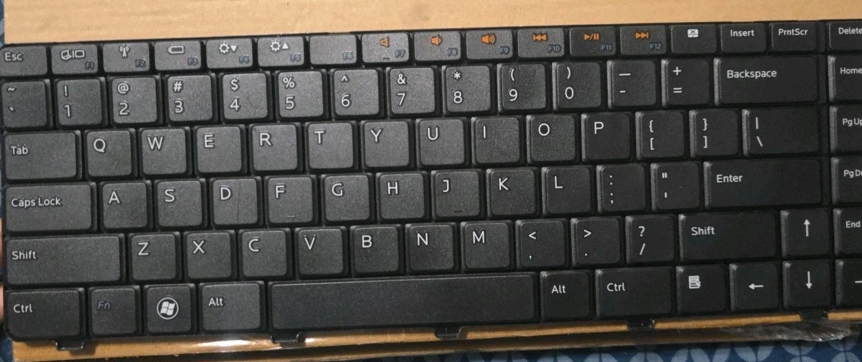 SUNMALL Laptop Replacement Keyboard Compatible with Dell Inspiron 14V 14R N4010