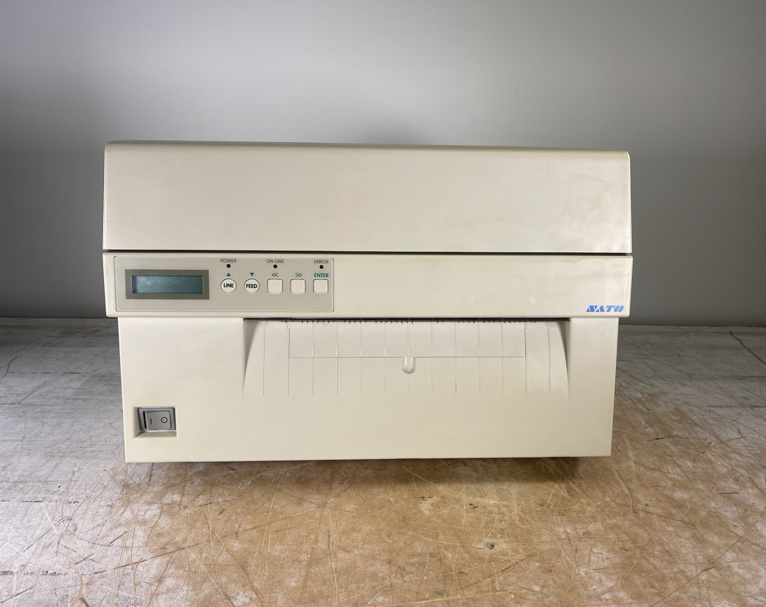 SATO M-10E INDUSTRIAL BARCODE THERMAL LABEL PRINTER - (POWER TESTED)