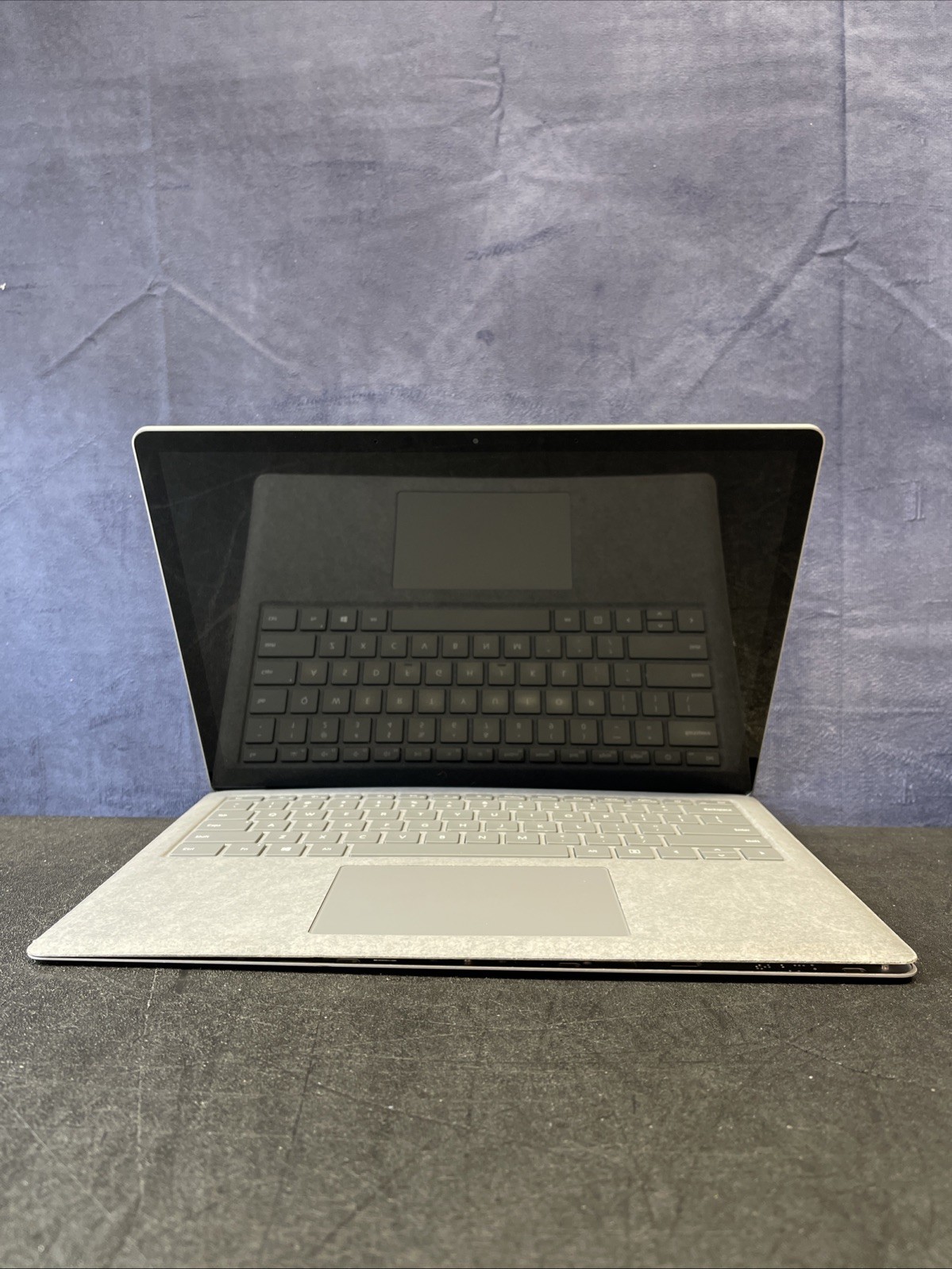 Microsoft 1867 Tested LCD Screen w/ Chassis & Battery – No Motherboard