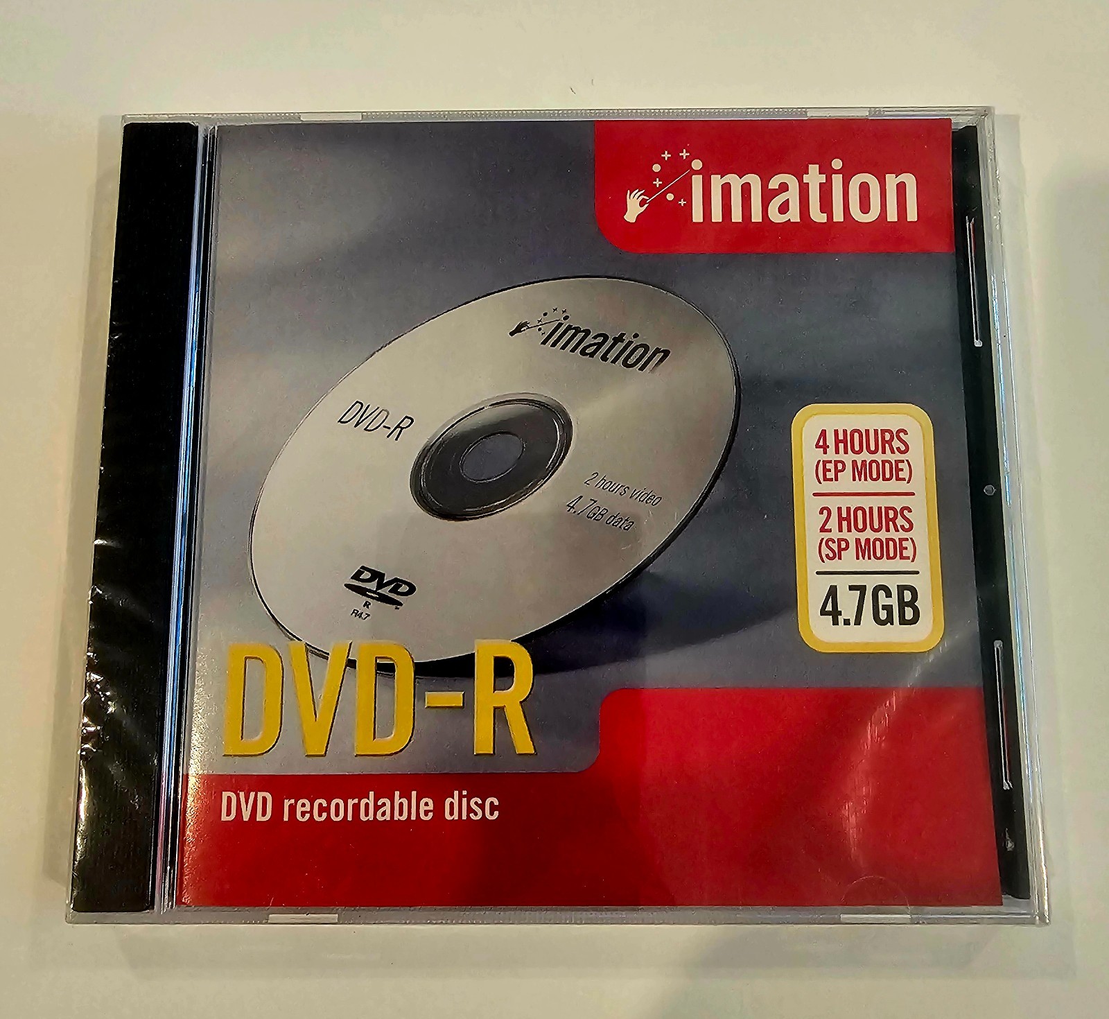 One (1) Imation DVD-R 4.7GB 120 min 8x speed Blank Recordable Disc w/ Jewel Case