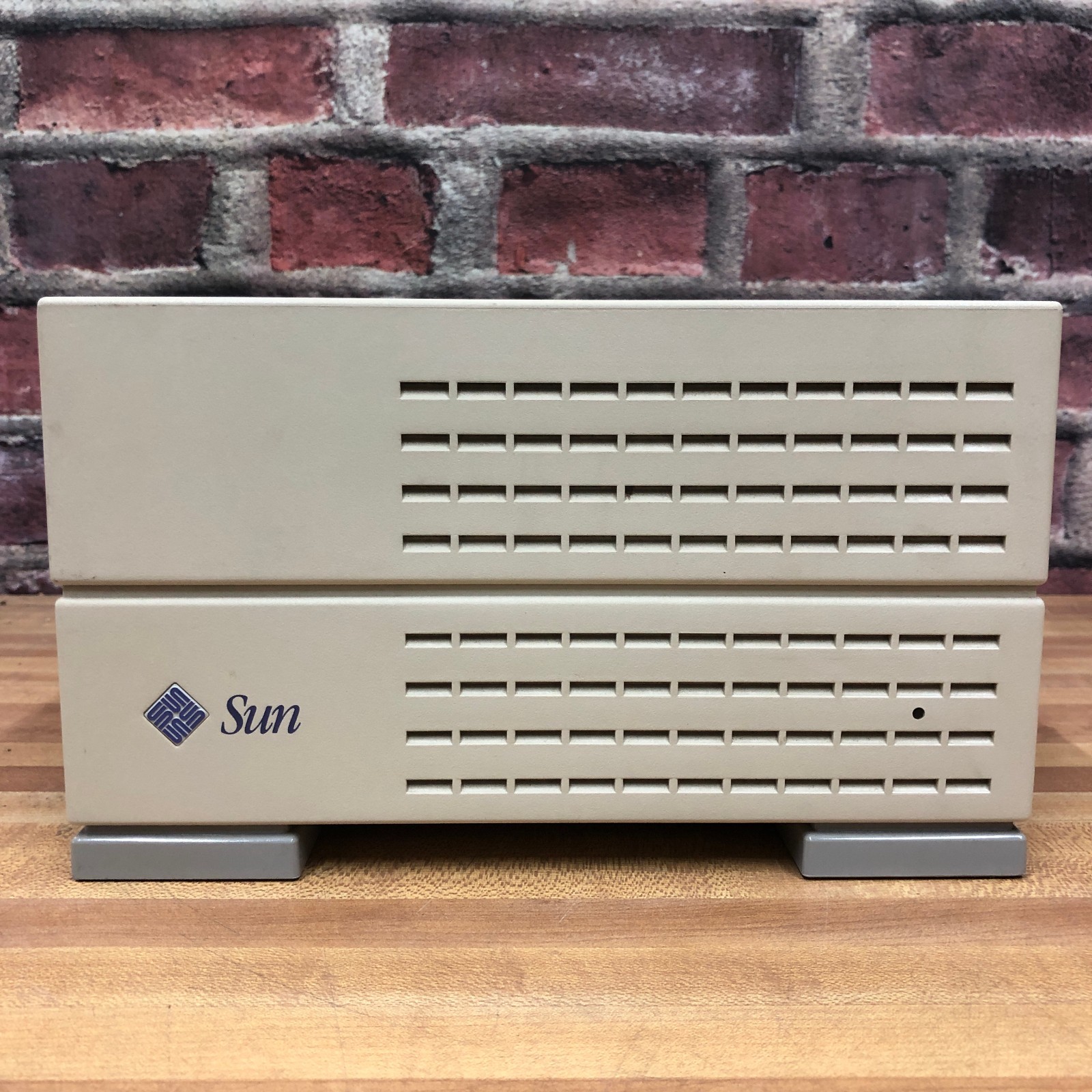 Vintage Sun Microsystems Model 911 External SCSI Hard Drive Enclosure SPARC 90s