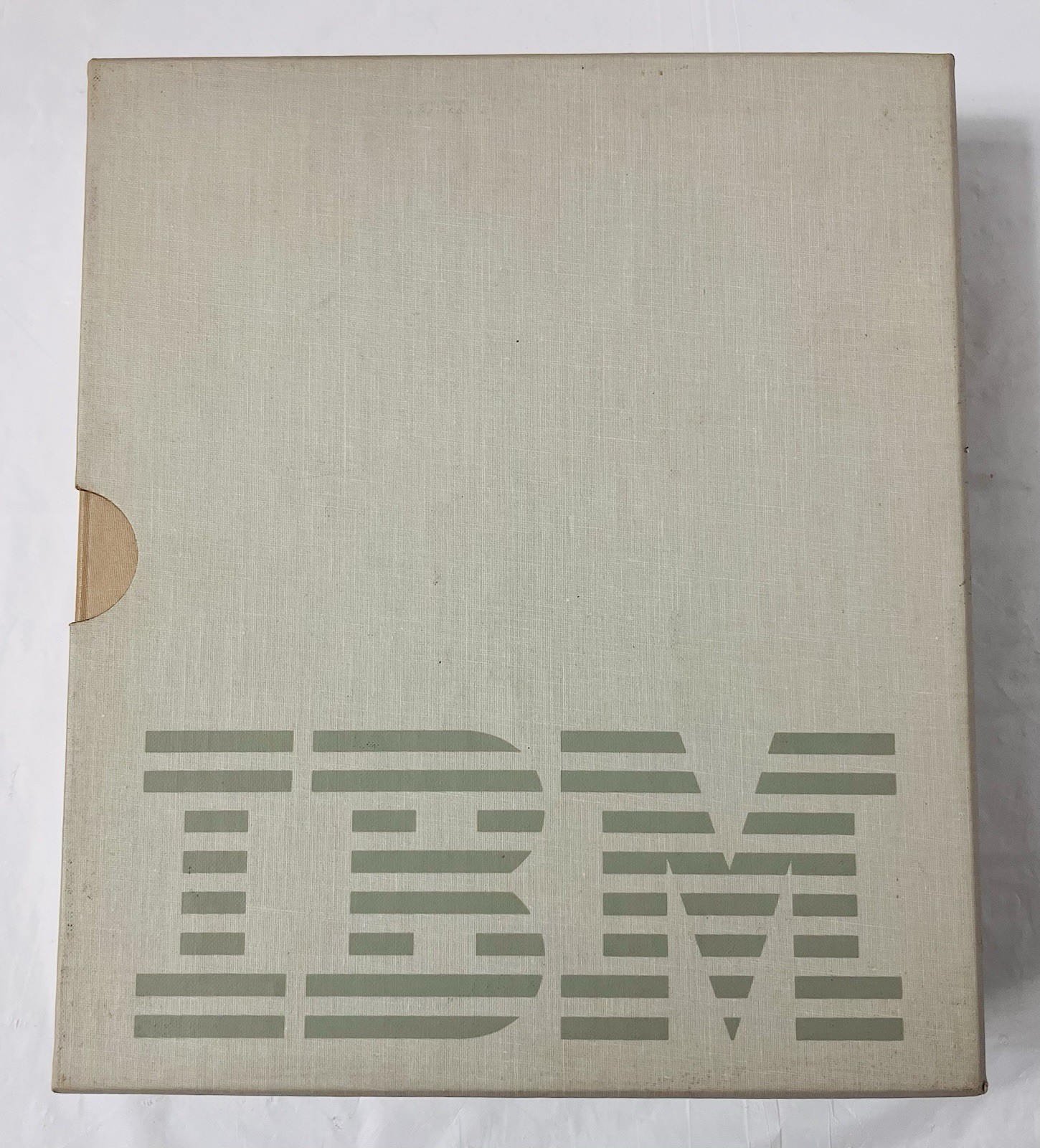 IBM DOS 2.10 1983 PC Software 5.25 Floppy Disks Manual Binder Box Complete