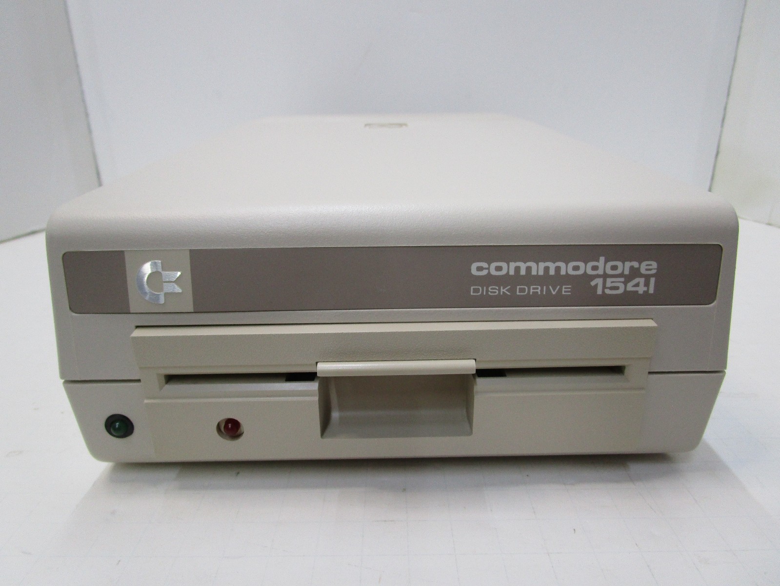 COMMODORE 1541 FLOPPY DRIVE FOR C64 64C VIC-20 PLUS/4 128 TESTED/WORKING LX61 💾