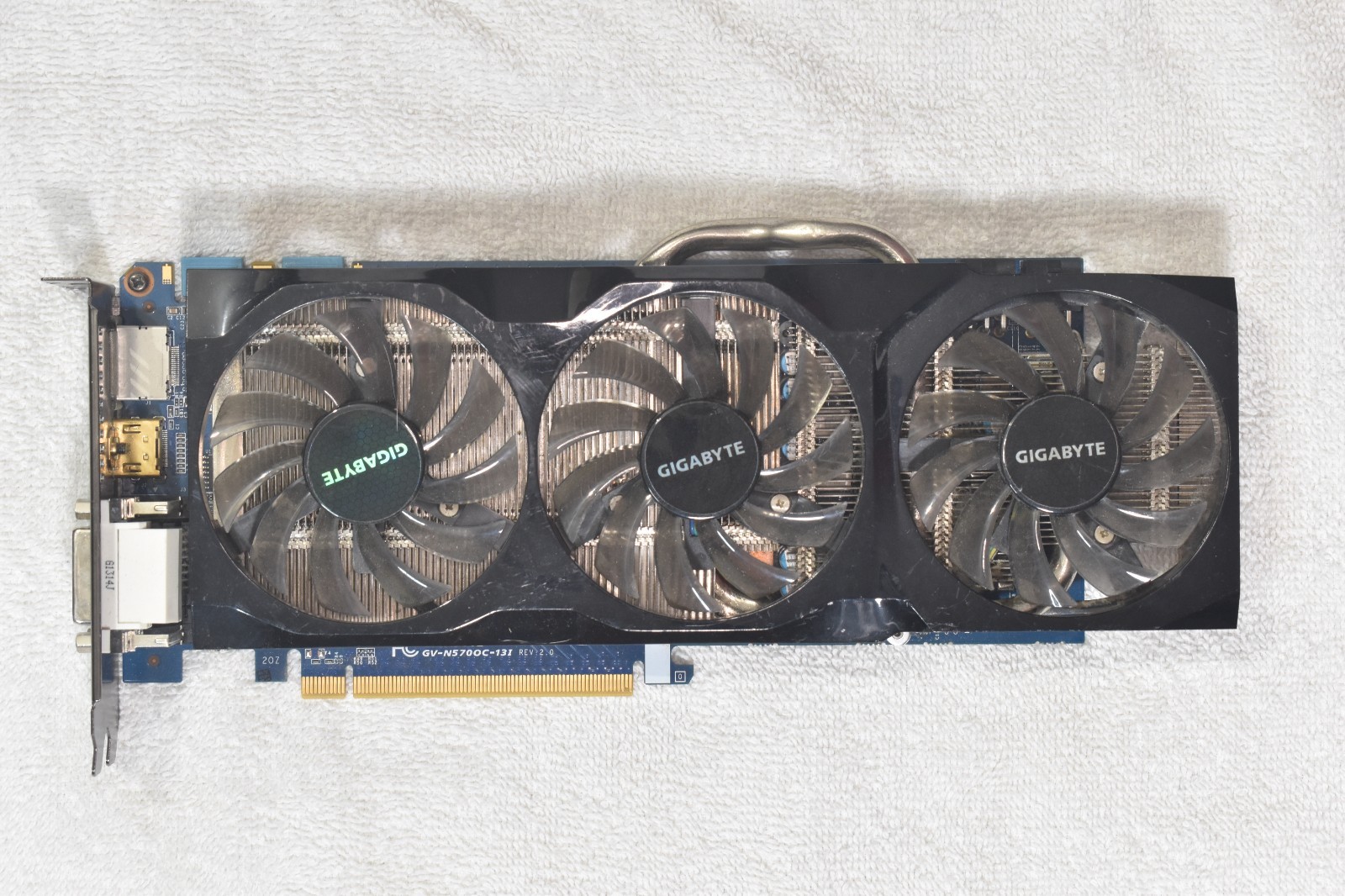 Gigabyte GTX 570 OC 1280MB GDDR5 PCIe Video Card GV-N570OC-13I WindForce 3X