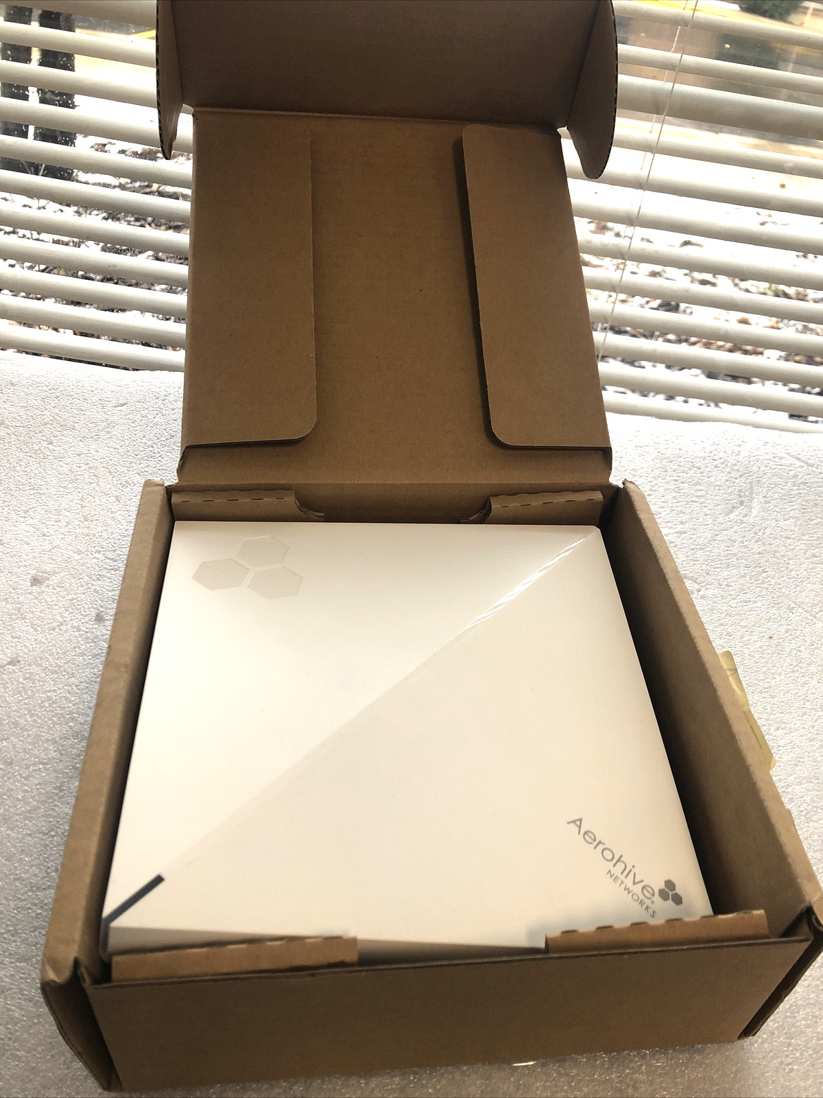 **NEW / OPEN BOX **Aerohive Networks AP230 Wireless Access Point