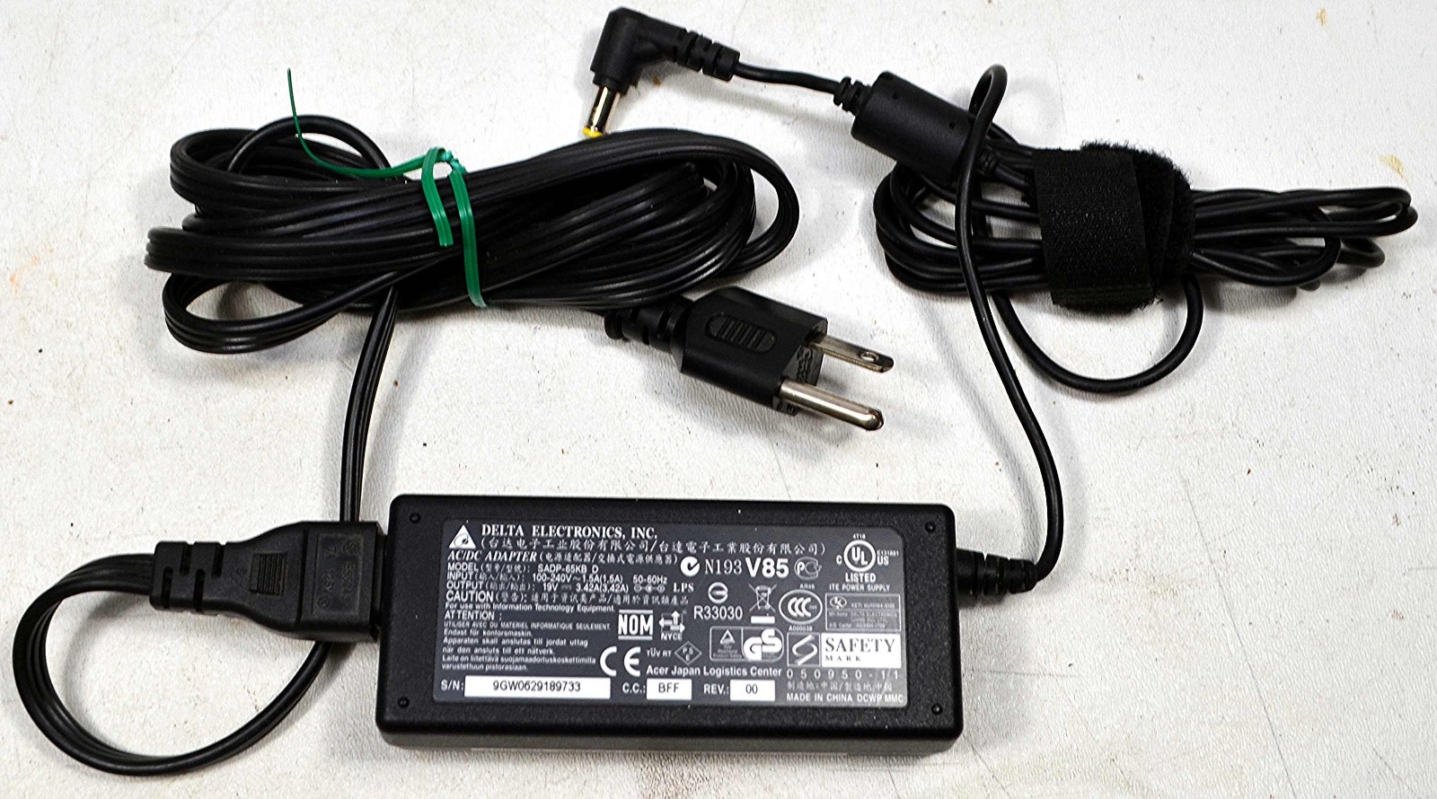 Delta Electronics, Inc. AC/DC Adapter Model SADP-65KB D