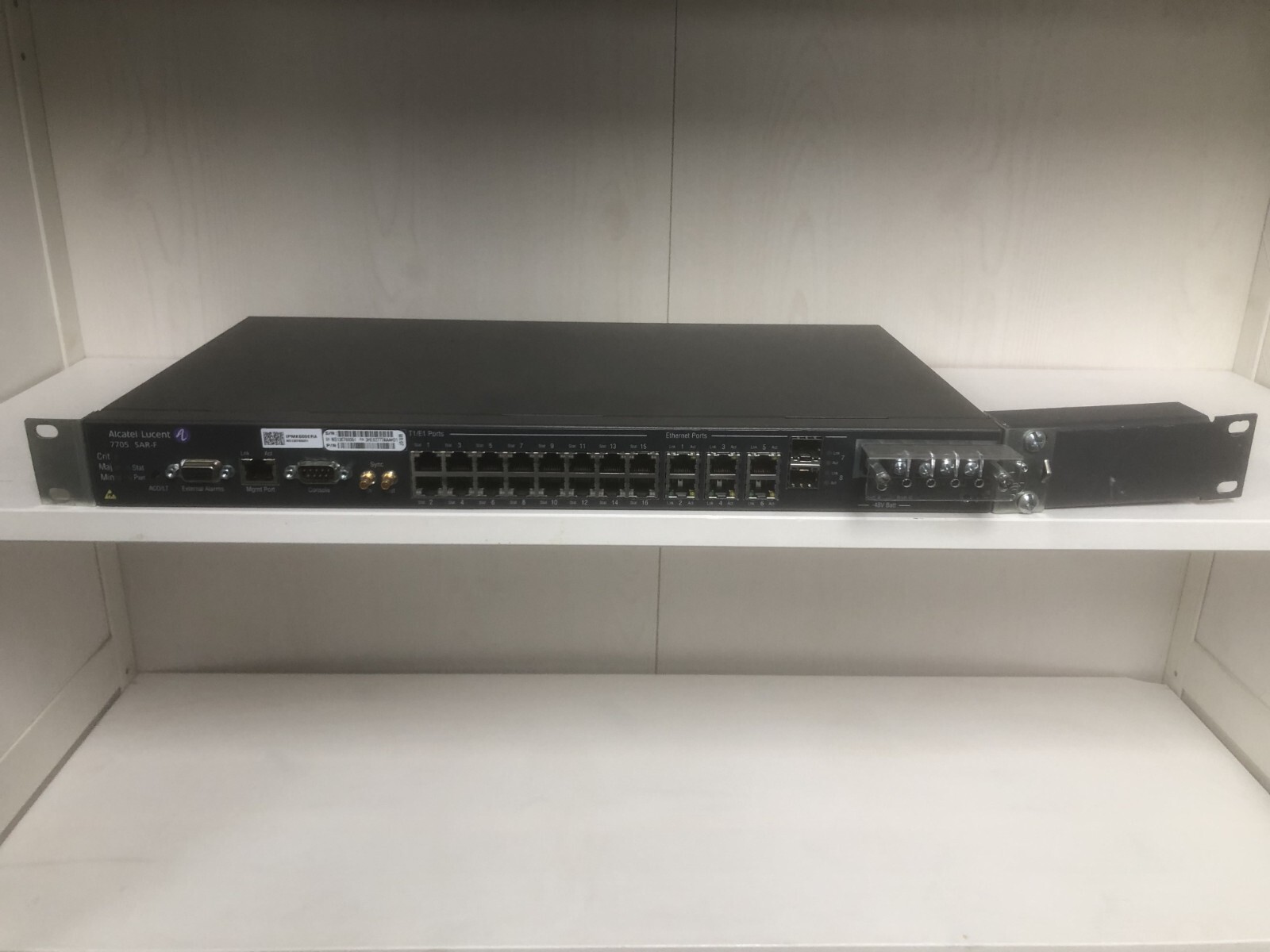 Alcatel Lucent 7705 SAR-F Service Aggregation Router +24 VDC, P/N 3HE02777AAAH01
