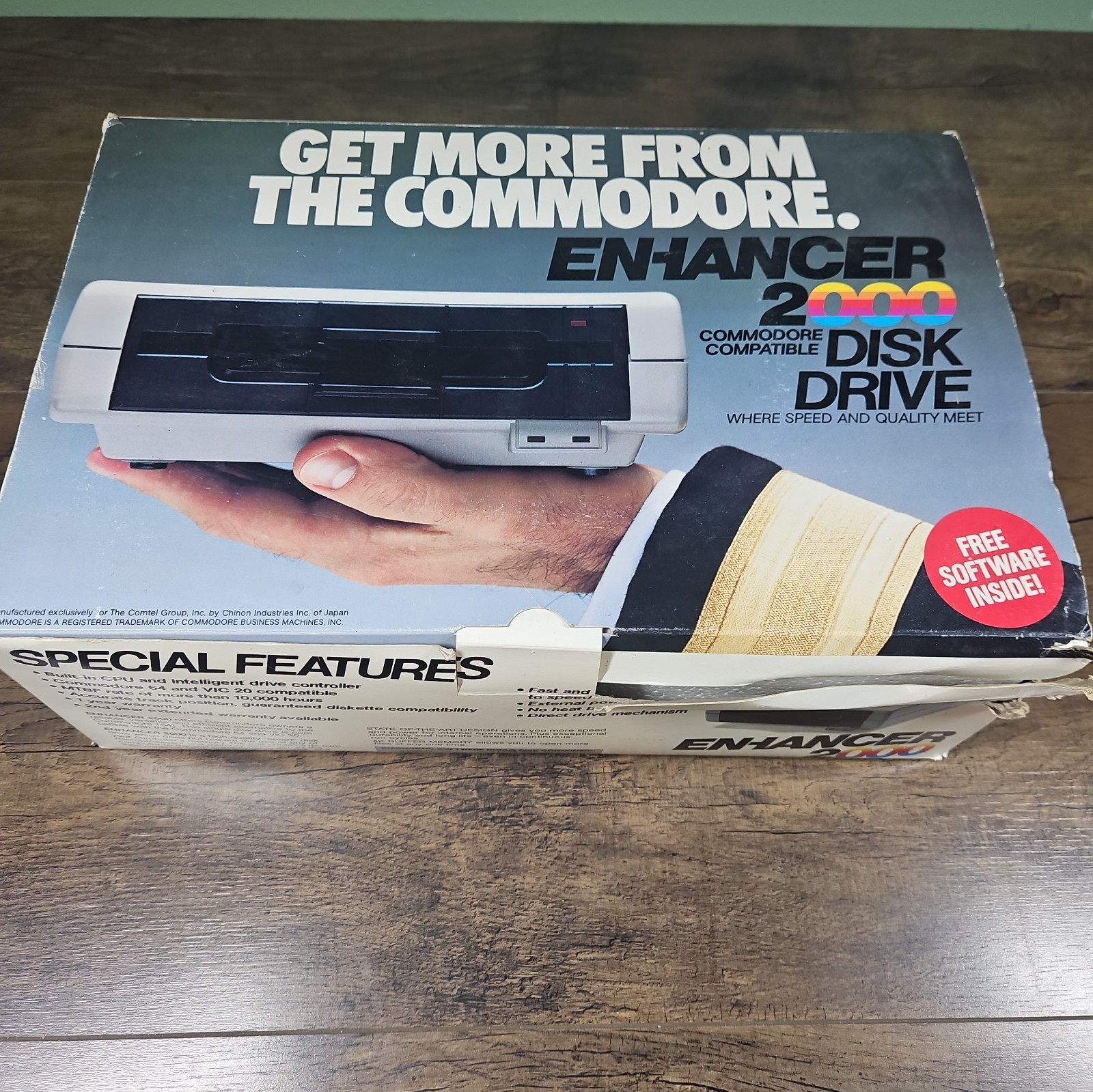 Commodore Enhancer 2000 Floppy Drive For C64 (IN BOX POWERS ON)