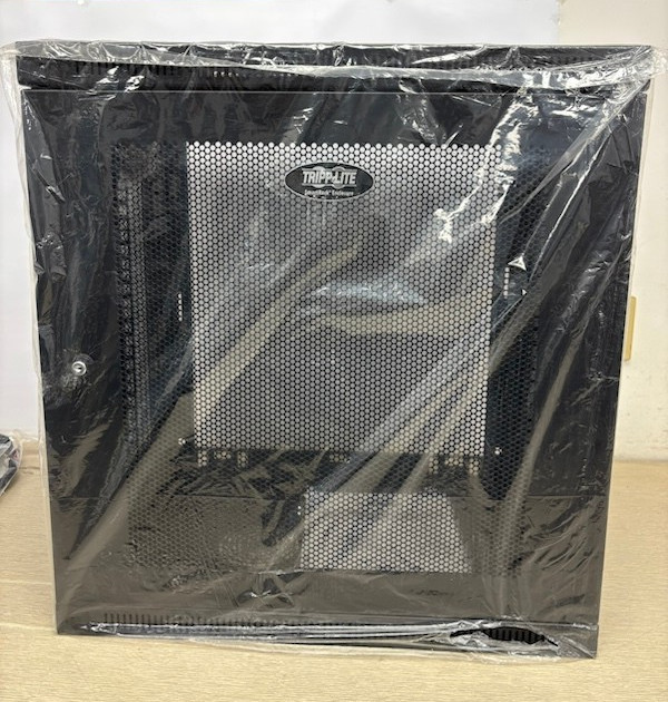 Tripp Lite SRW12UHD Heavy Duty Wall mount Server Cabinet 24”x36”x26” (New)