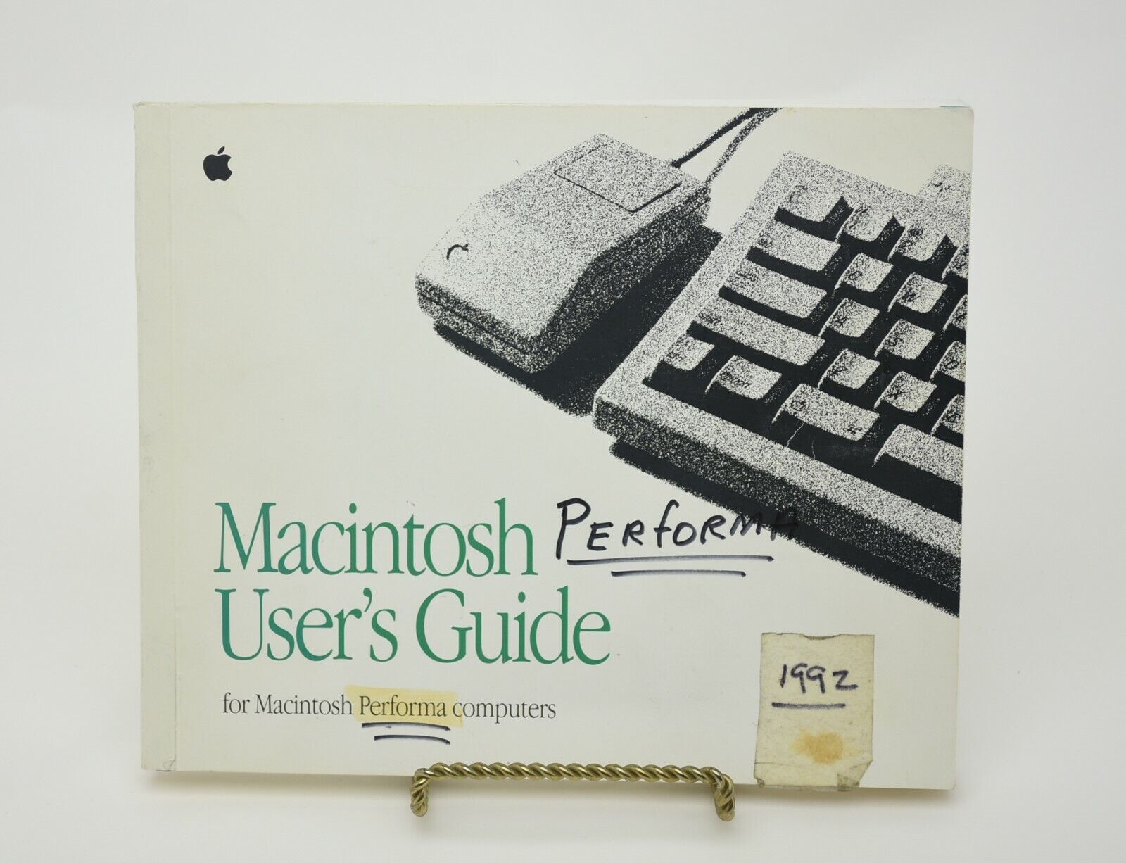 Vintage Apple Macintosh User\'s Guide for Computers Performa 030-2665-A 1992