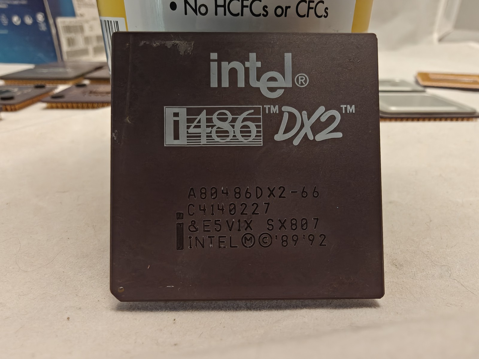 Intel i486 DX2-66 A80486DX2-66 SX807 Socket 3 Ceramic Gold CPU Processor 486