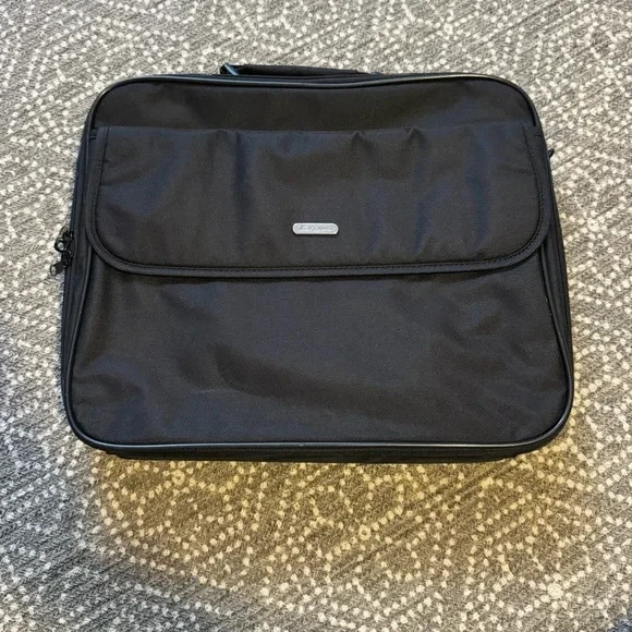 Targus Black Canvas Laptop/tablet Briefcase With Strap Travel Bag