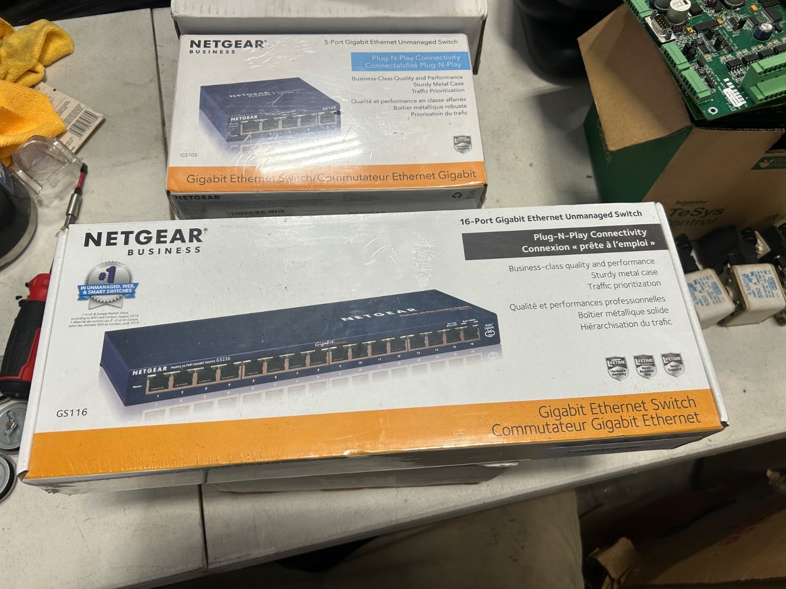 NETGEAR  ProSafe (GS116) 16-Ports External Switch