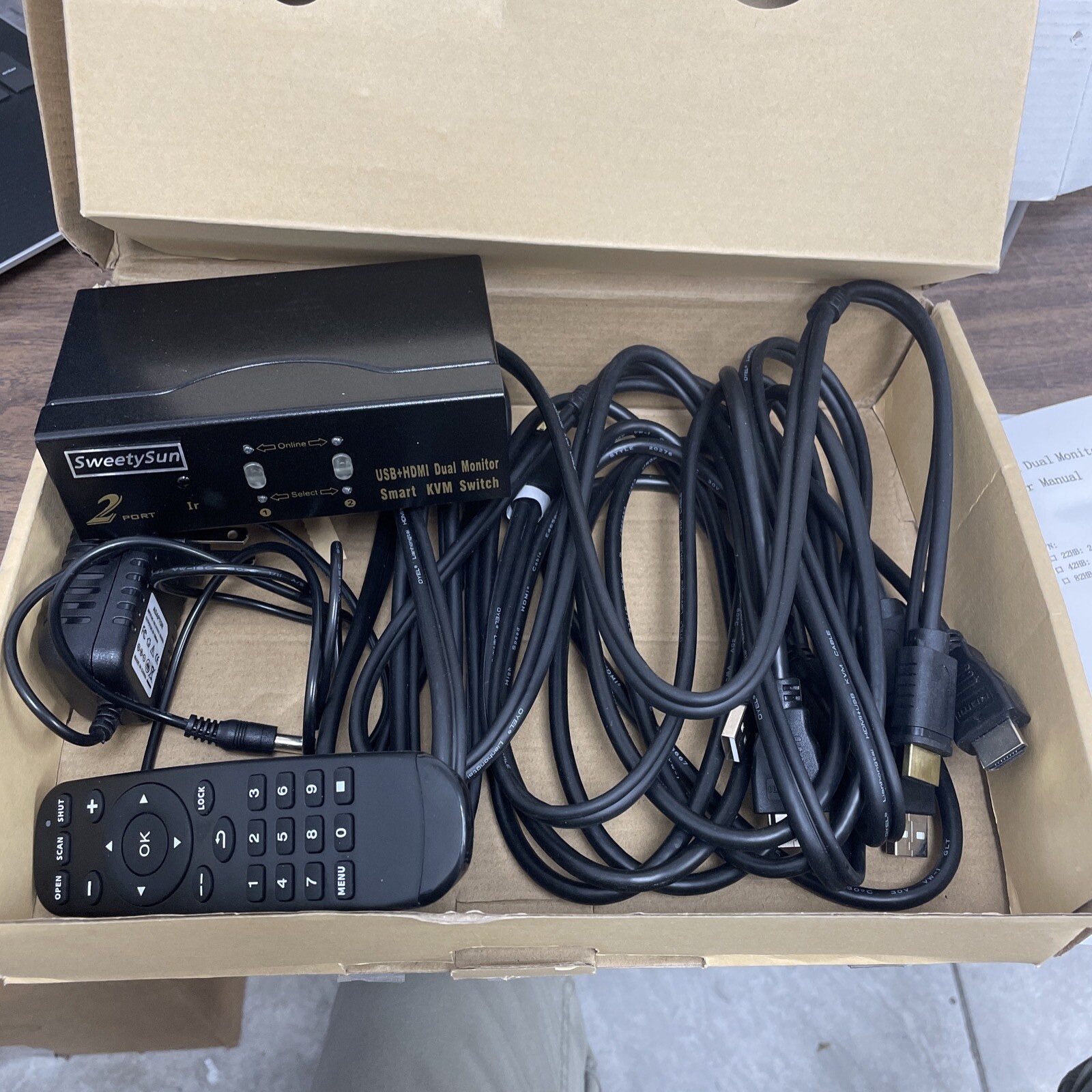 2 Port Dual Monitor KVM Switch Displayport with Audio USB 2.0 UHD 4K@60Hz