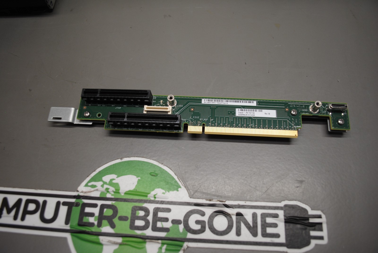 Oracle 7337198 7331100 X8-2 PCIe Riser Card 