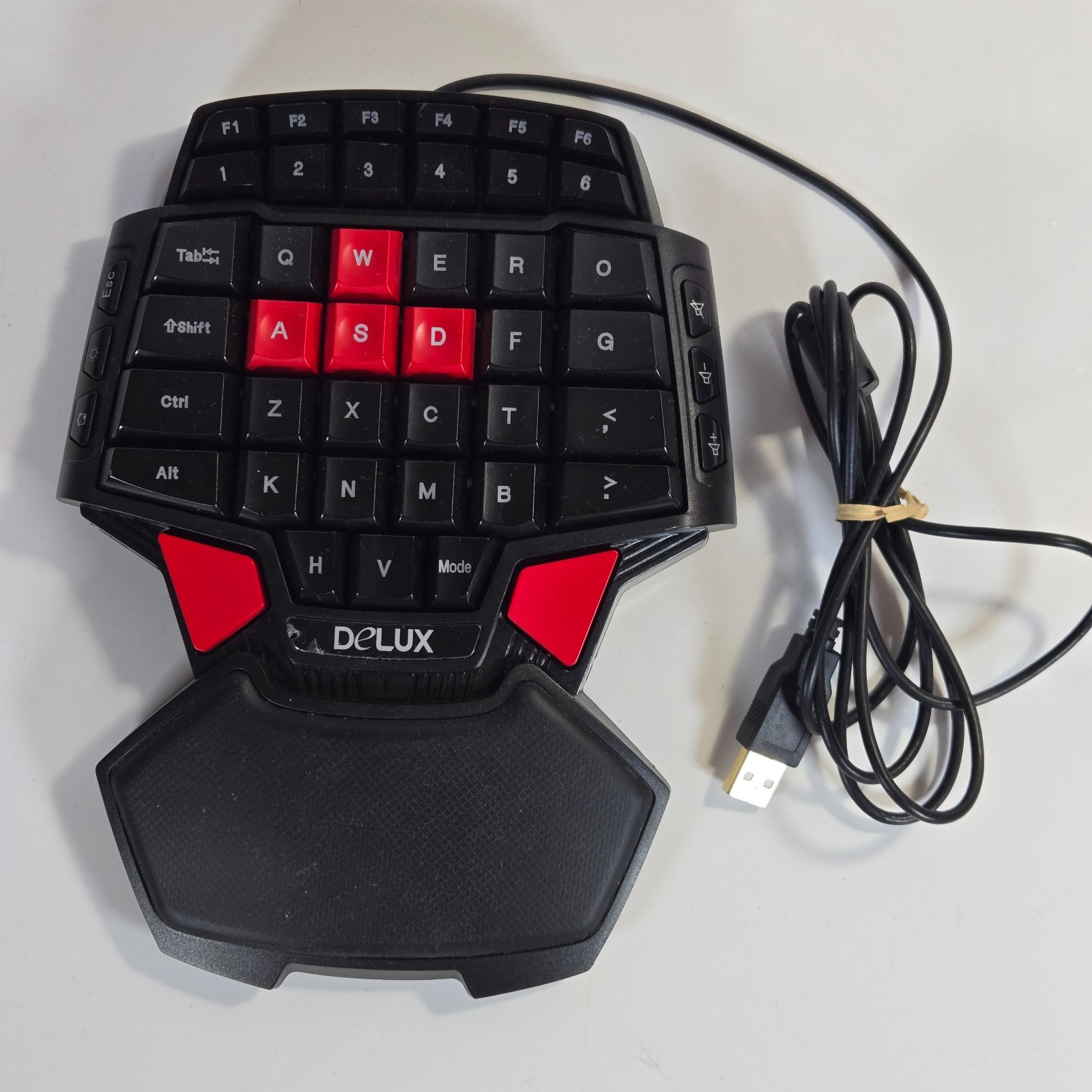 Delux Model T9 Hit Man 46 Key One Handed Keyboard Wired Working