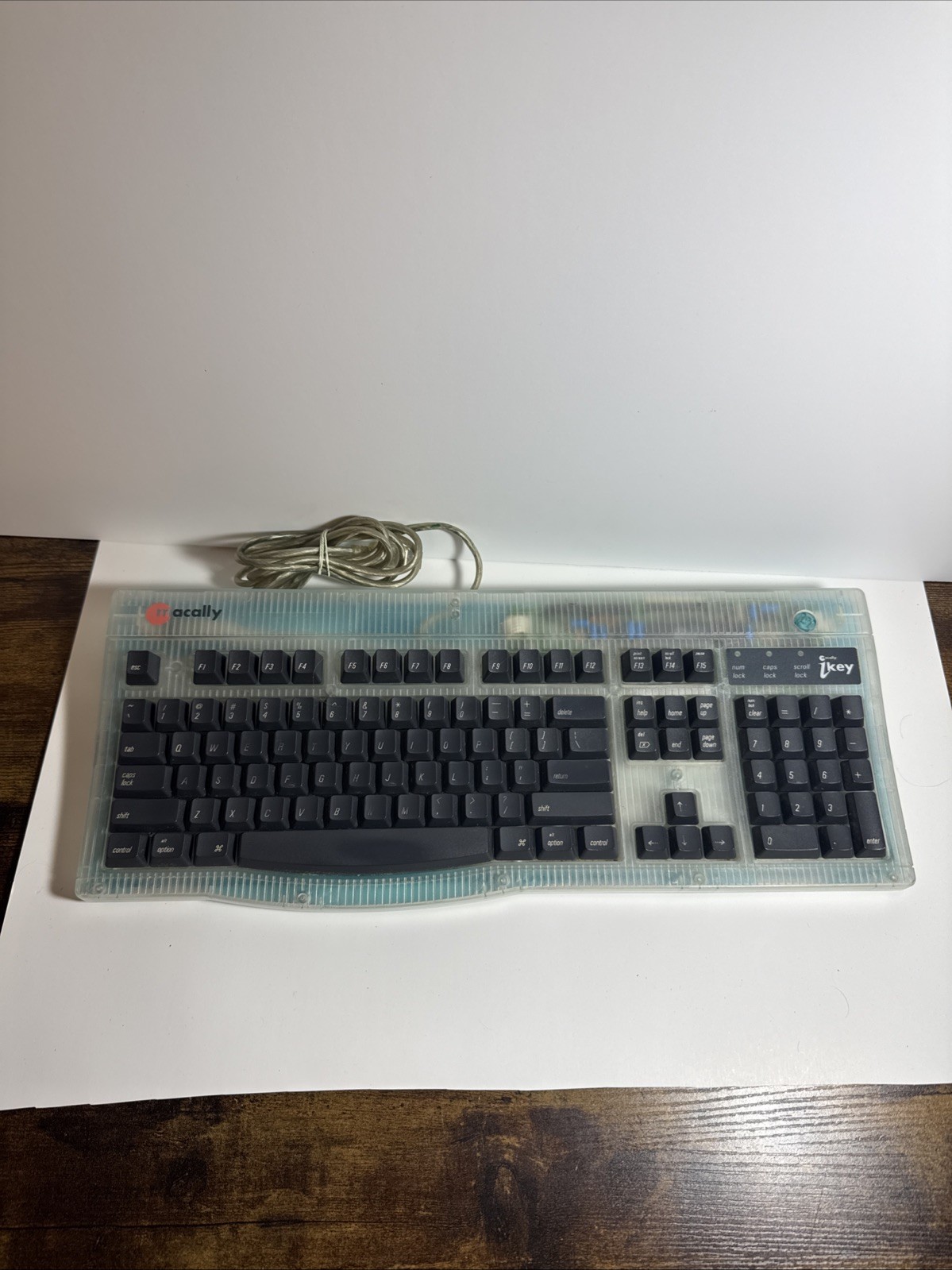 Macally iKey Wired USB Keyboard Mac Teal Transparent Y2K 2000 Abstract Tech