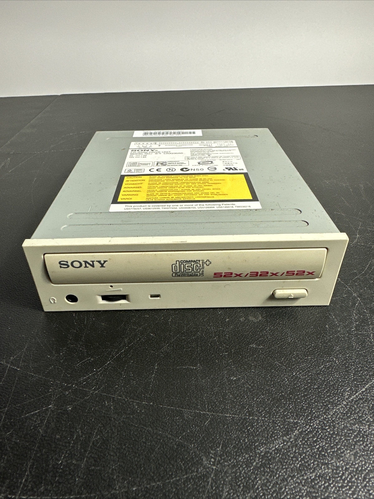 SONY CRX230AD 52X/32X/52X CD-R/RW DRIVE. (untested)