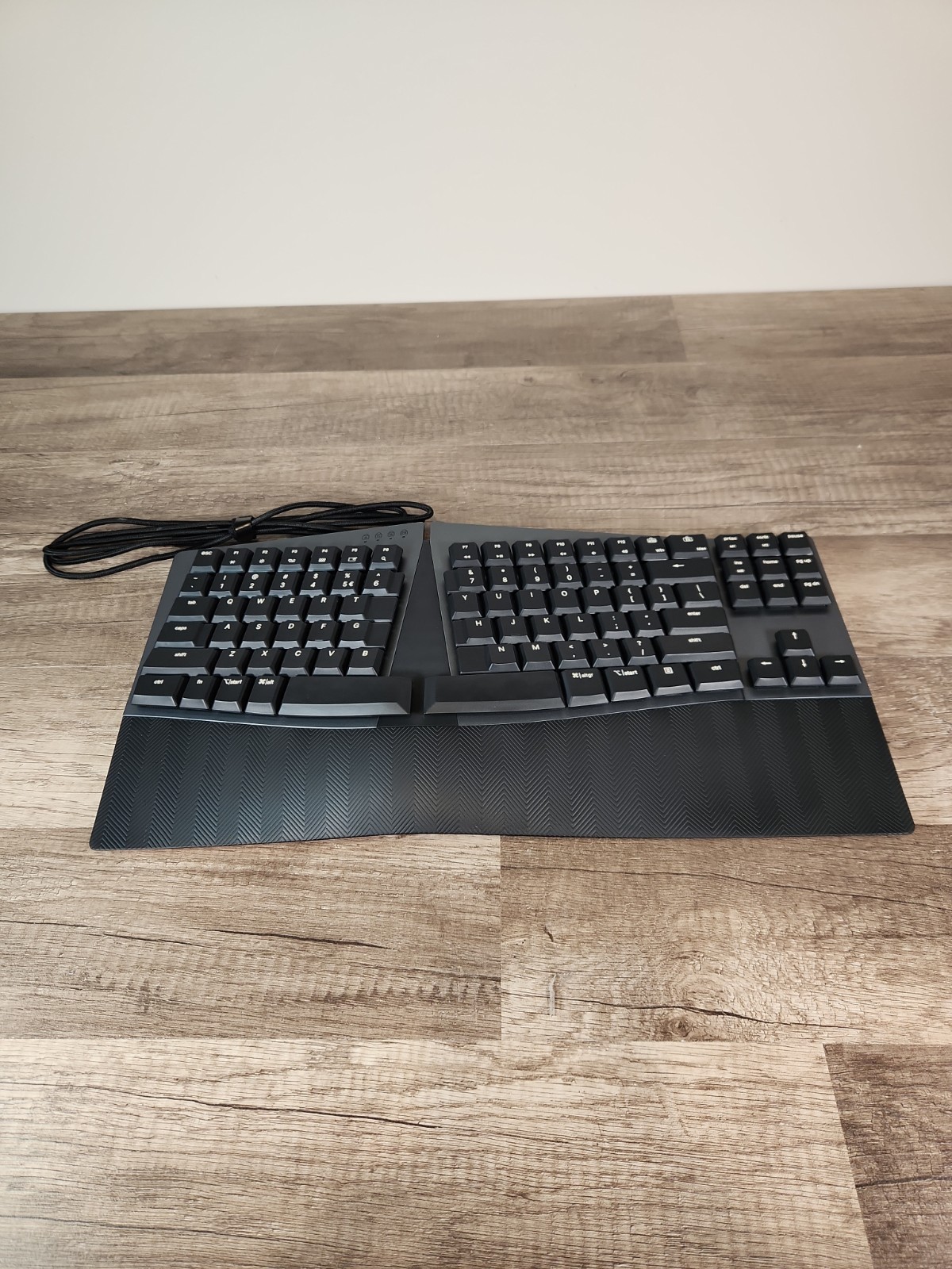 Perixx PERIBOARD-335 Mechanical Ergonomic Keyboard - Blue Switches - TKL - Boxed