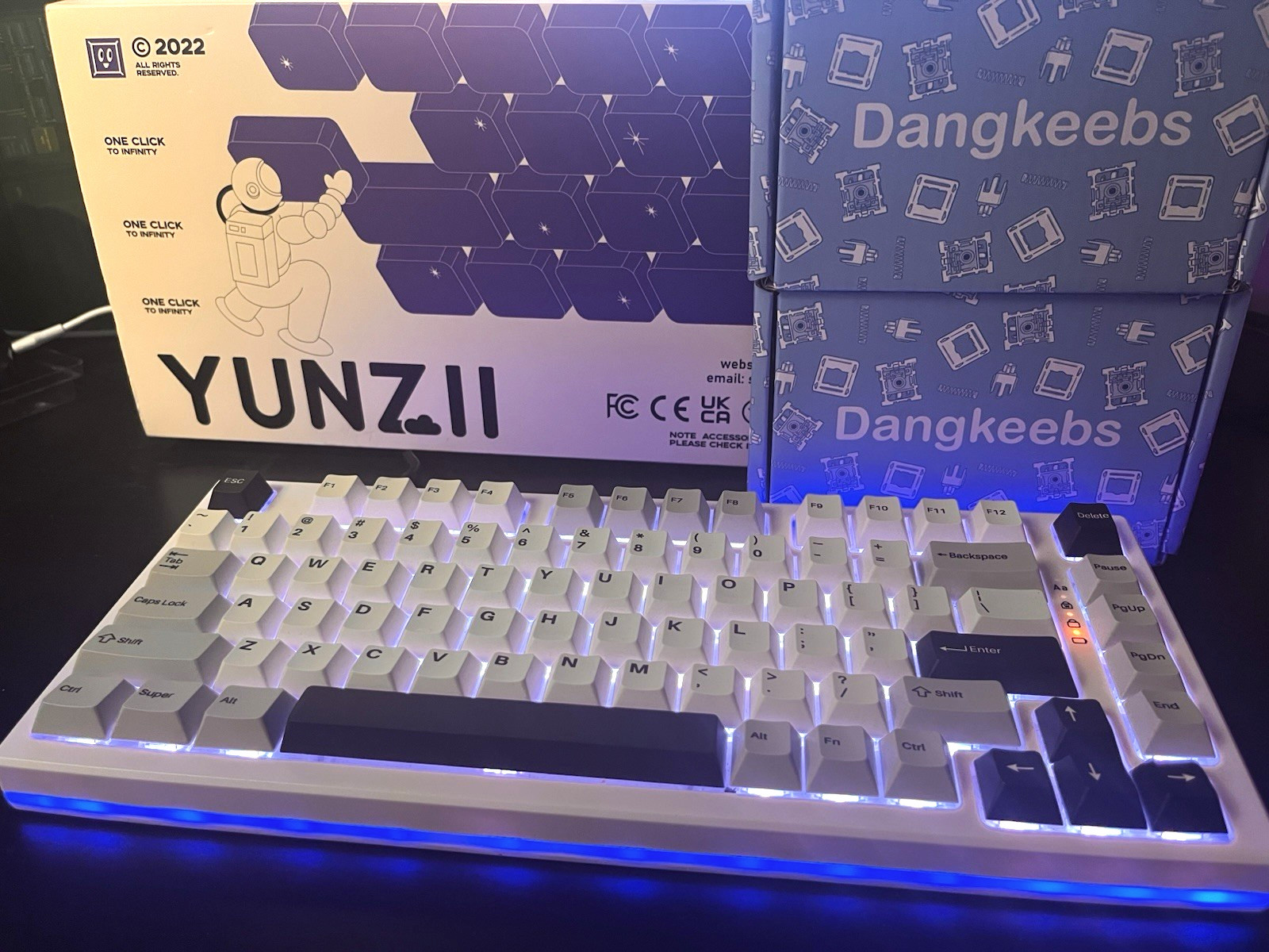 YUNZII 75 Hot Swappable Keyboard Wired + Bluetooth Customized Bundle