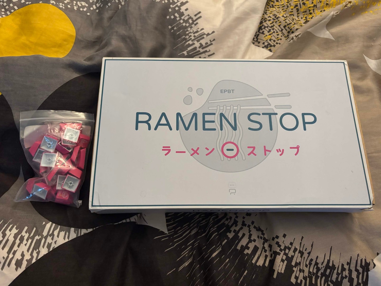 New ePBT RamenStop Base Keycap Set Japanese Katakana  + Pink Accent Keys