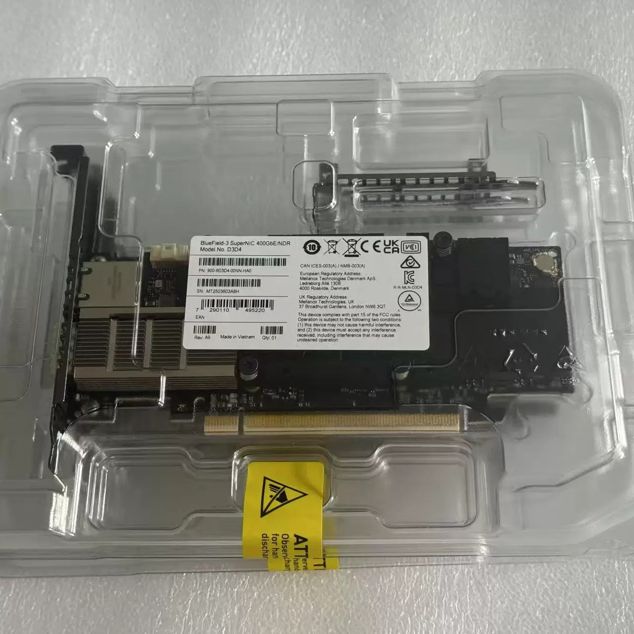 NVIDIA 900-9D3D4-00NN-HA0 DPU,400Gb QSFP112, PCIe Gen5.0 x16