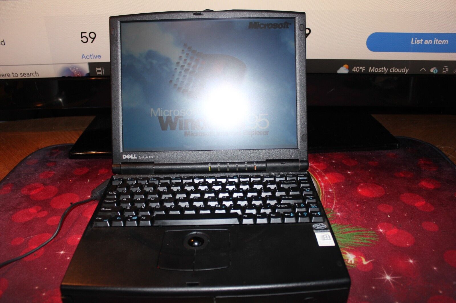 Dell Latitude XPi CD laptop Vintage PENTIUM 1 @150MHZ 2GB HDD 40MB RAM WIN95#115