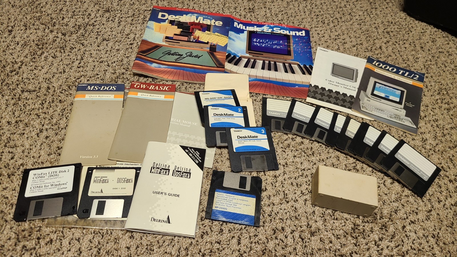 Tandy PC Floppy Discs and Manuals Huge Lot MS-DOS WinFax DOSFax Writeable ++