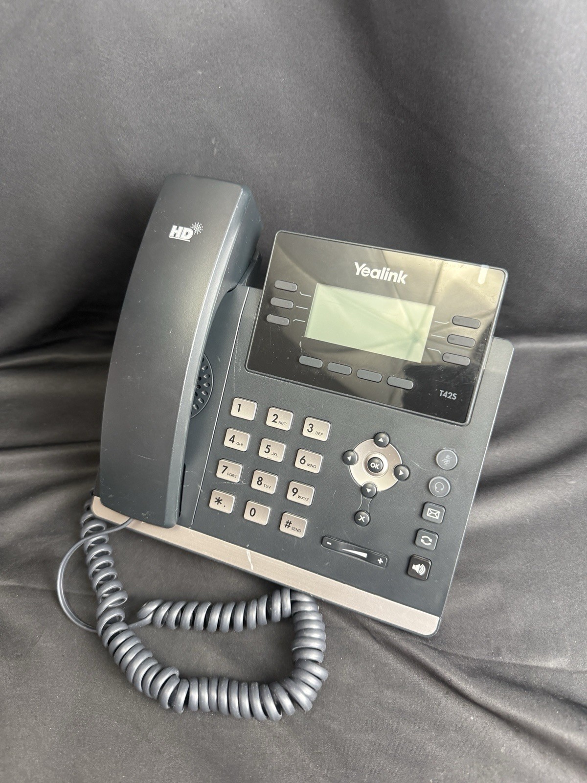 Yealink Ultra-Elegant Gigabit IP Phone SIP-T42S