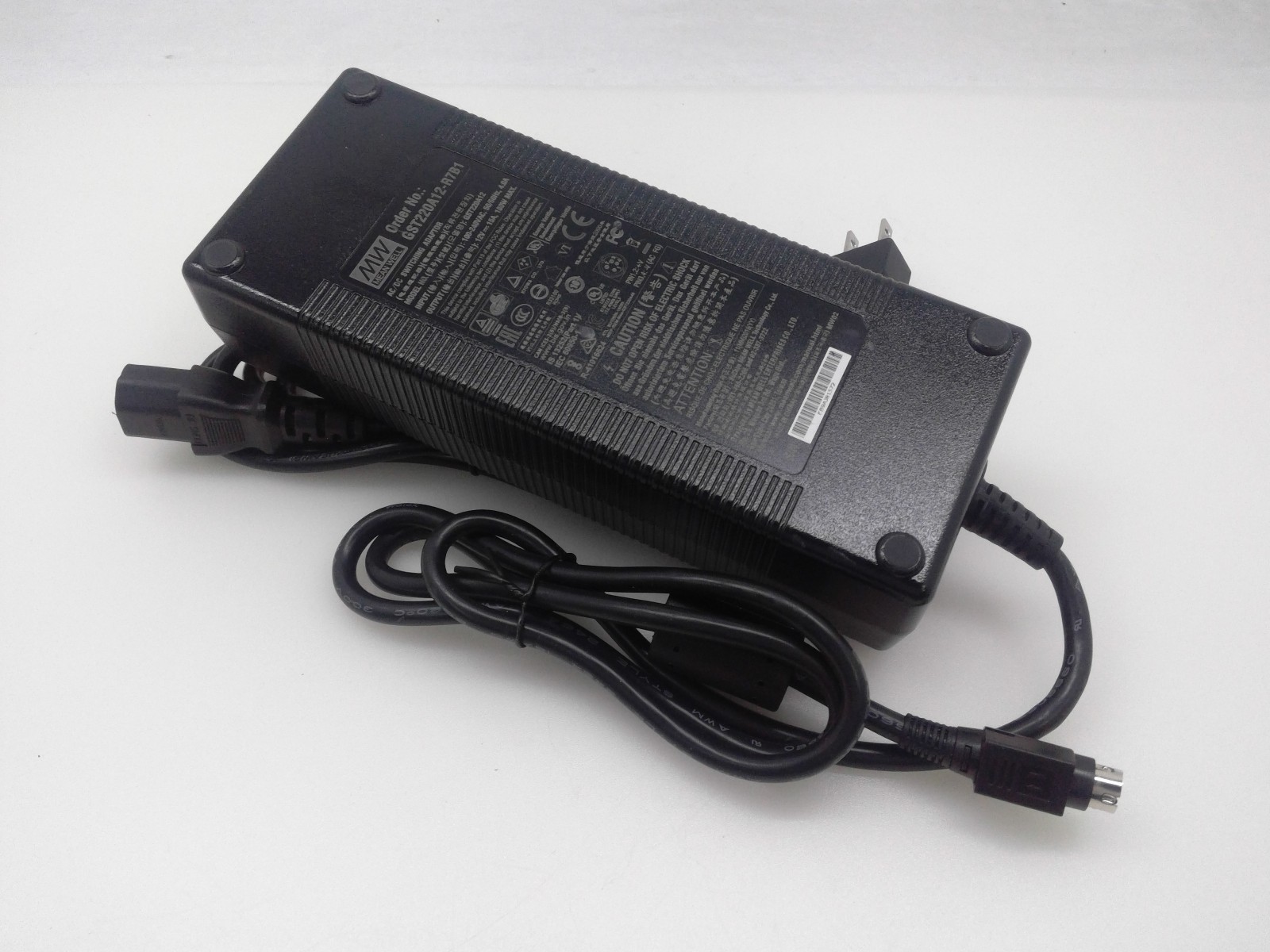 MEAN WELL  GST220A12-R7B1 4-pin 12V 15A 180W Power Supply Adapter Charger