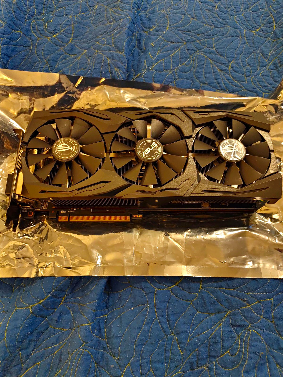 ASUS ROG STRIX AMD Radeon RX 580 8GB GDDR5 PCIe x16 HDMI DP DVI