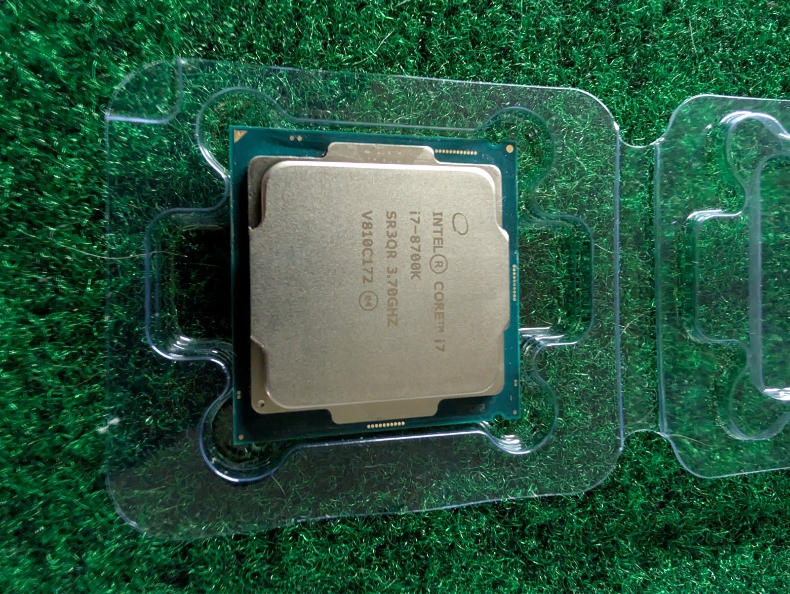 Intel Core i7-8700K 3.70GHz 6-Core 12-Thread LGA1151 CPU Processor SR3QR