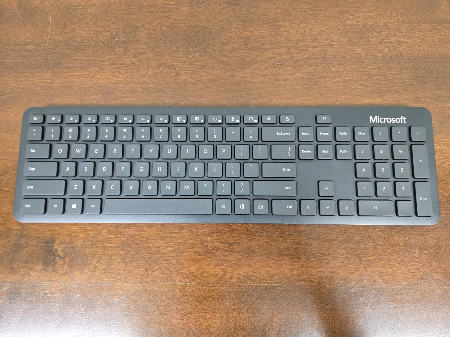 Microsoft 1898 Wireless Bluetooth Keyboard Black Connectivity Numeric Keypad