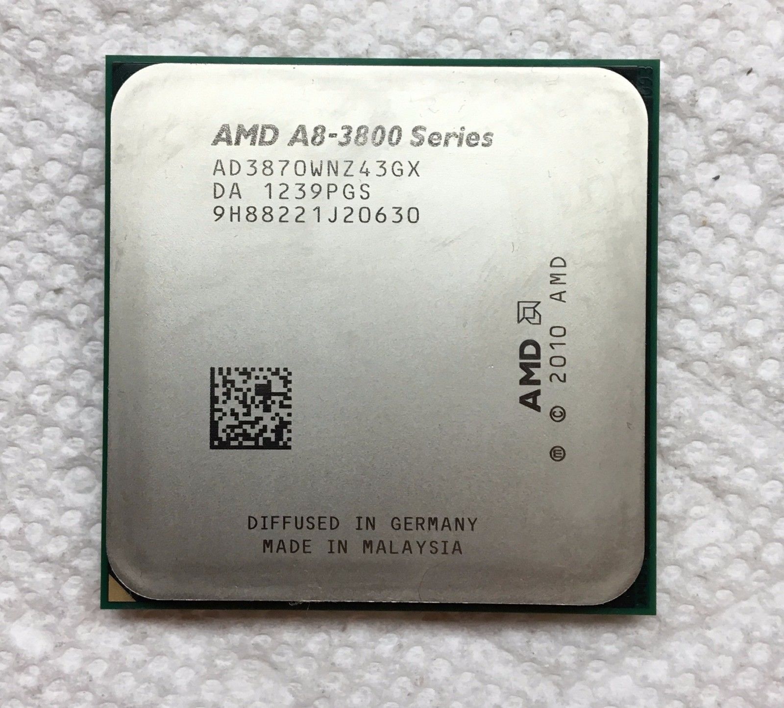 AMD A8-Series A8-3870K 3 GHz Quad-Core CPU Processor AD3870WNZ43GX Socket FM1