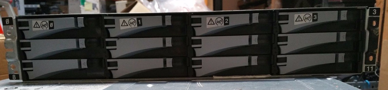 EMC 2 DELL PAE-D 12 Bay Storage Array x2 PSU x2 Fibre Cards 12 x 250GB HDD