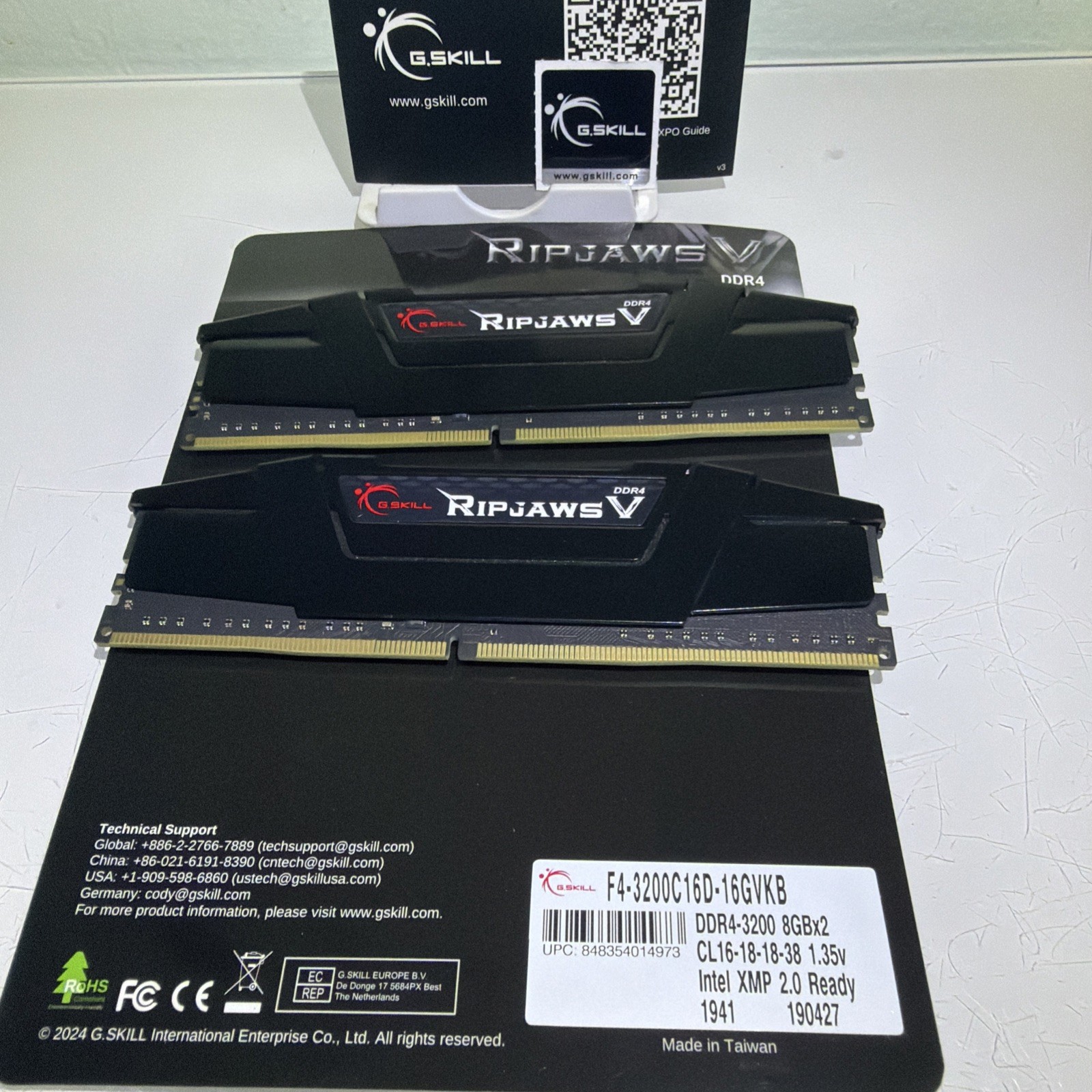 G.Skill RAM kit Ripjaws V 16 GB 2 x 8 GB DDR4 RAM 3200 MHz Card Sticks - Black