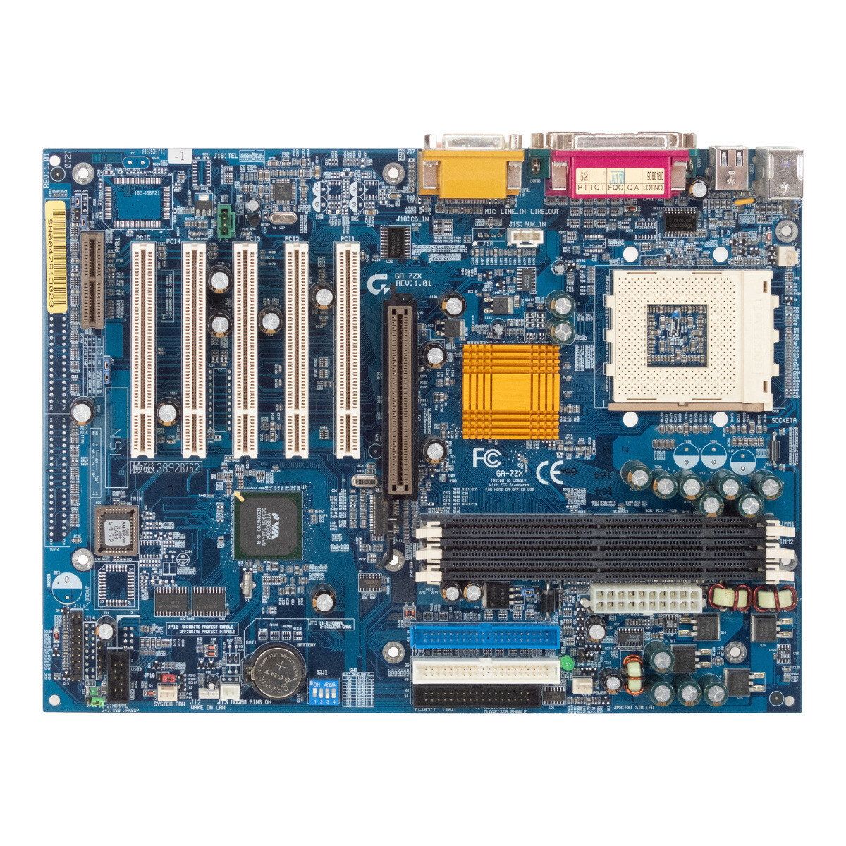 Motherboard ATX GIGABYTE GA-7ZX SOCKET 462(A) AGP SDRAM PCI AMR