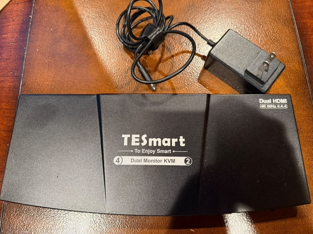 TESmart HKS0402A1U 2-PC Dual Monitor KVM Switch HDMI 4K@60Hz 4:4:4 w/ AC Adapt